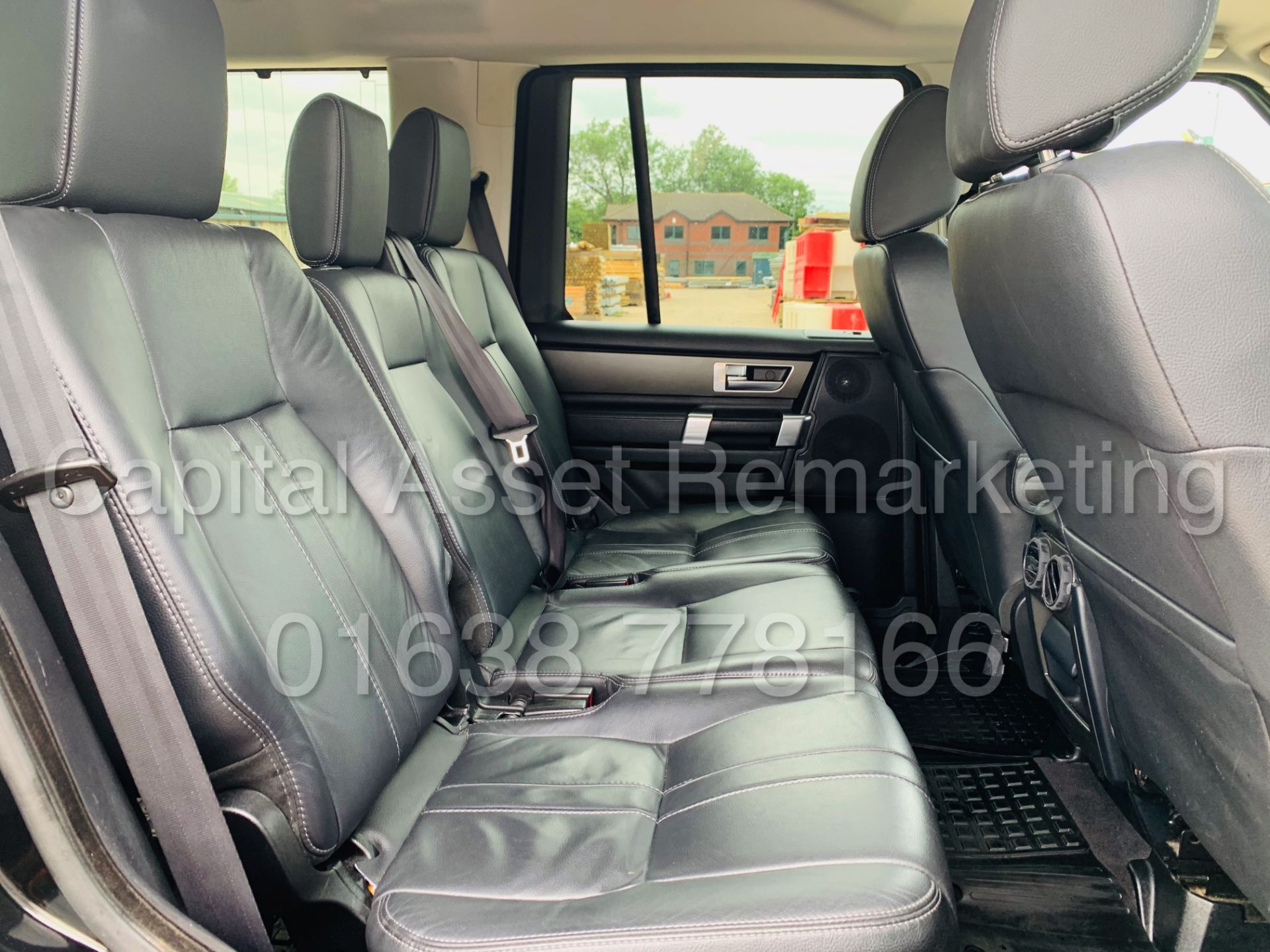(On Sale) LAND ROVER DISCOVERY 4 *SE TECH* 7 SEATER SUV (2016) '3.0 SDV6 - 8 SPEED AUTO' (1 OWNER) - Image 30 of 53