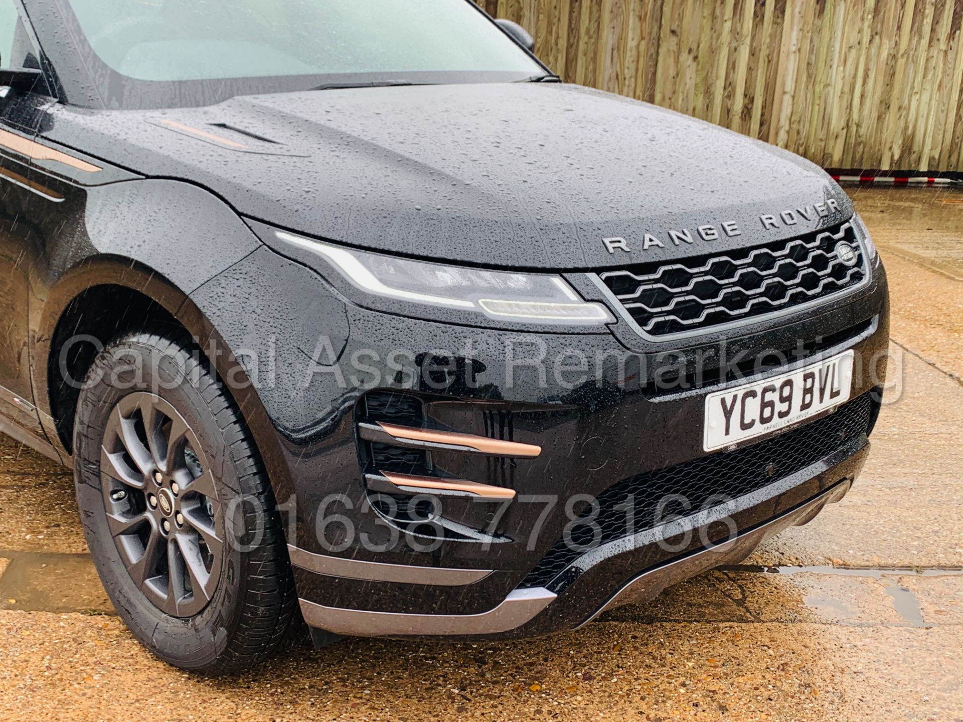 (On Sale) RANGE ROVER EVOQUE *R-DYNAMIC* (69 REG - NEW MODEL) '2.0 D150' (1 OWNER) **MASSIVE SPEC** - Image 15 of 49