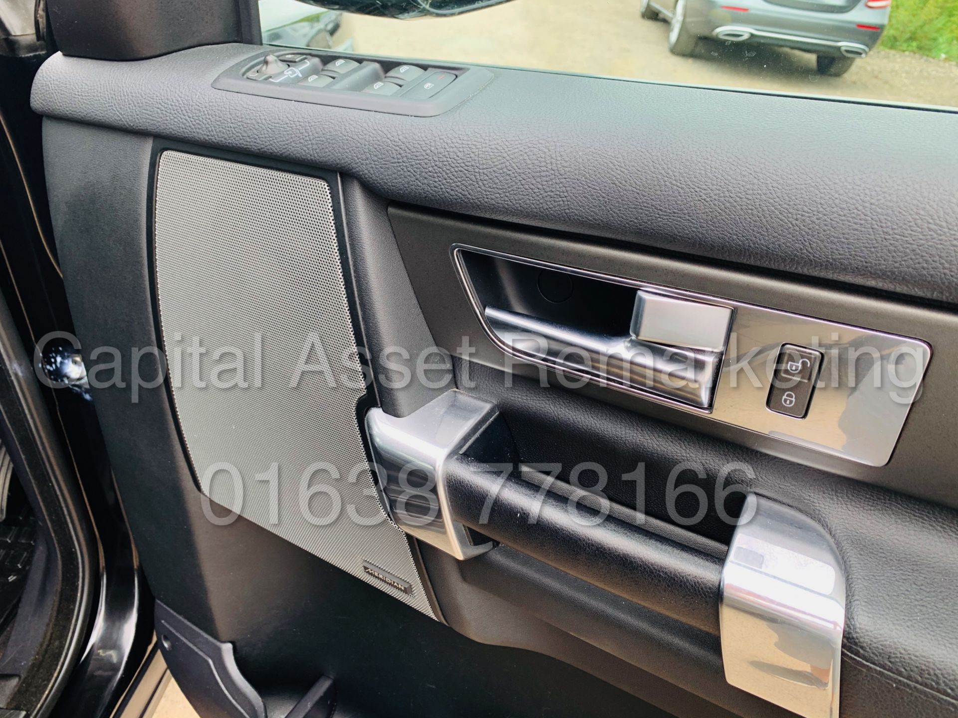 (On Sale) LAND ROVER DISCOVERY 4 *SE TECH* 7 SEATER SUV (2016) '3.0 SDV6 - 8 SPEED AUTO' (1 OWNER) - Image 32 of 53