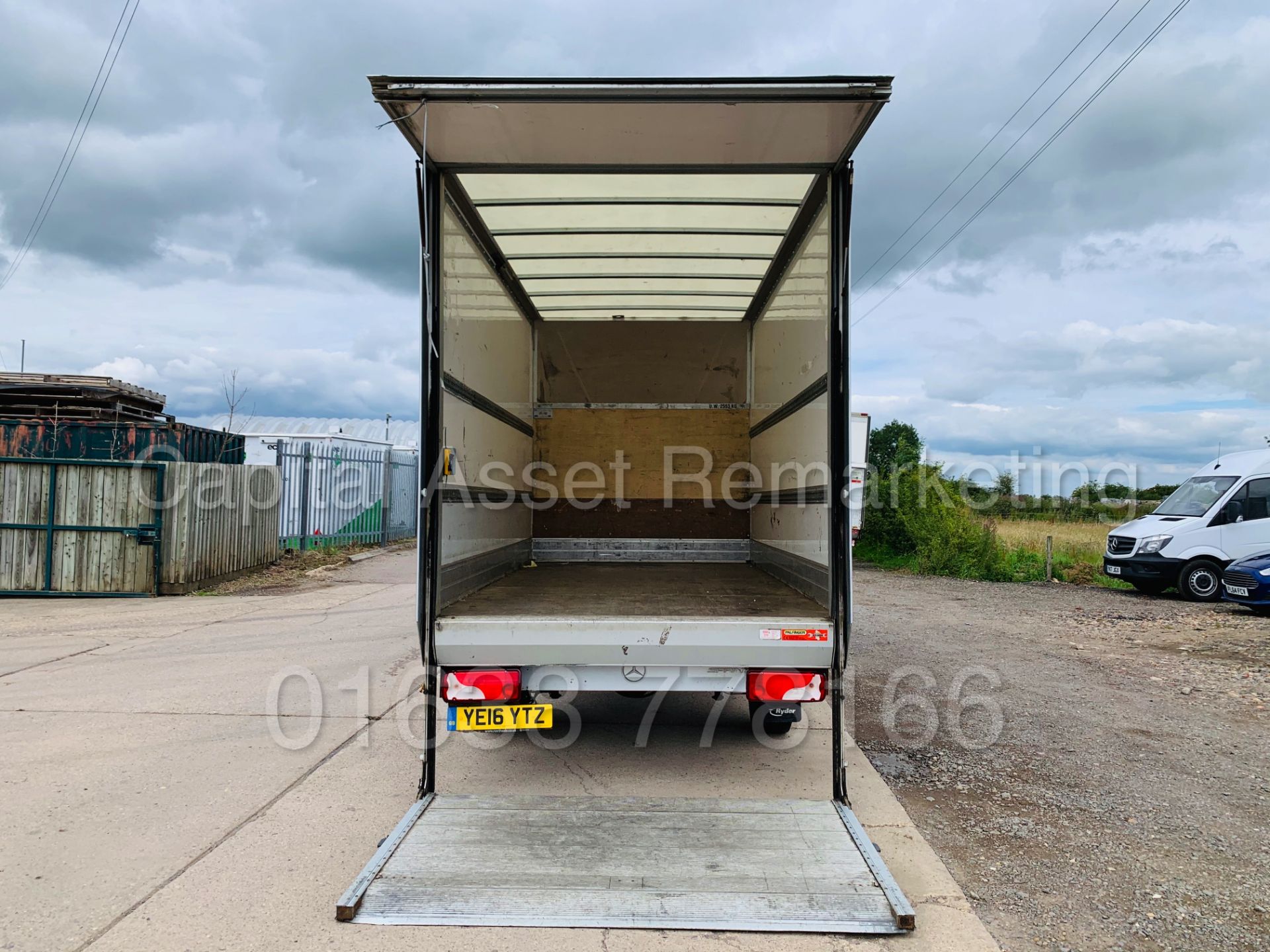 (On Sale) MERCEDES-BENZ SPRINTER 313 CDI *LWB - LUTON / BOX VAN* (2016) '130 BHP - 6 SPEED' *3500KG* - Image 12 of 38