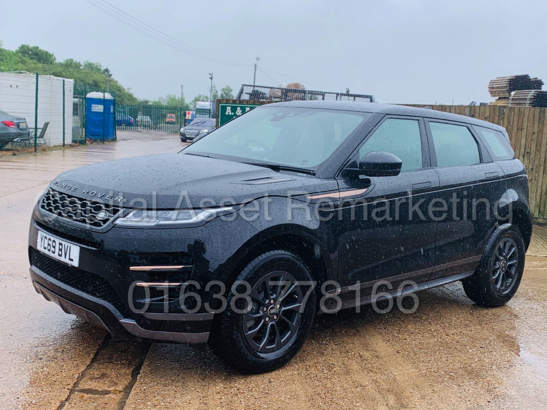 (On Sale) RANGE ROVER EVOQUE *R-DYNAMIC* (69 REG - NEW MODEL) '2.0 D150' (1 OWNER) **MASSIVE SPEC** - Image 5 of 49