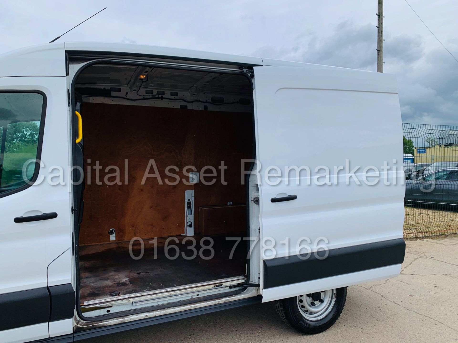 FORD TRANSIT T350L TDCI (EURO6) "ULEZ COMPIANT" L2H2 "MWB" 2017 MODEL - 1 KEEPER - LOOK!!! - Image 22 of 37