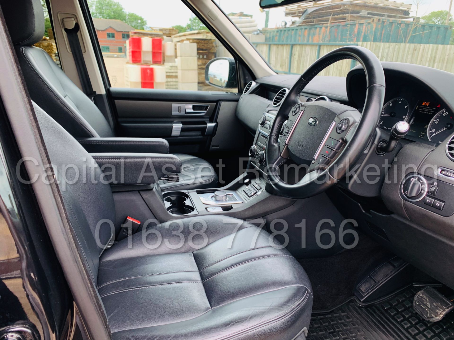 (On Sale) LAND ROVER DISCOVERY 4 *SE TECH* 7 SEATER SUV (2016) '3.0 SDV6 - 8 SPEED AUTO' (1 OWNER) - Image 37 of 53