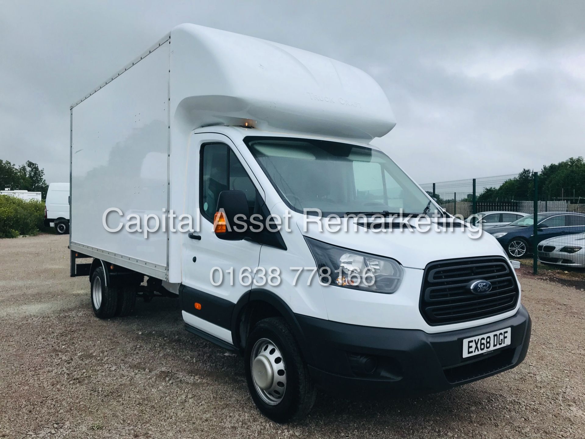 FORD TRANSIT 2.0TDCI 14FT LUTON (2019 MODEL) 1 OWNER - ONLY 24K MILES *AIR CON* TAIL LIFT *EURO 6* - Image 6 of 25