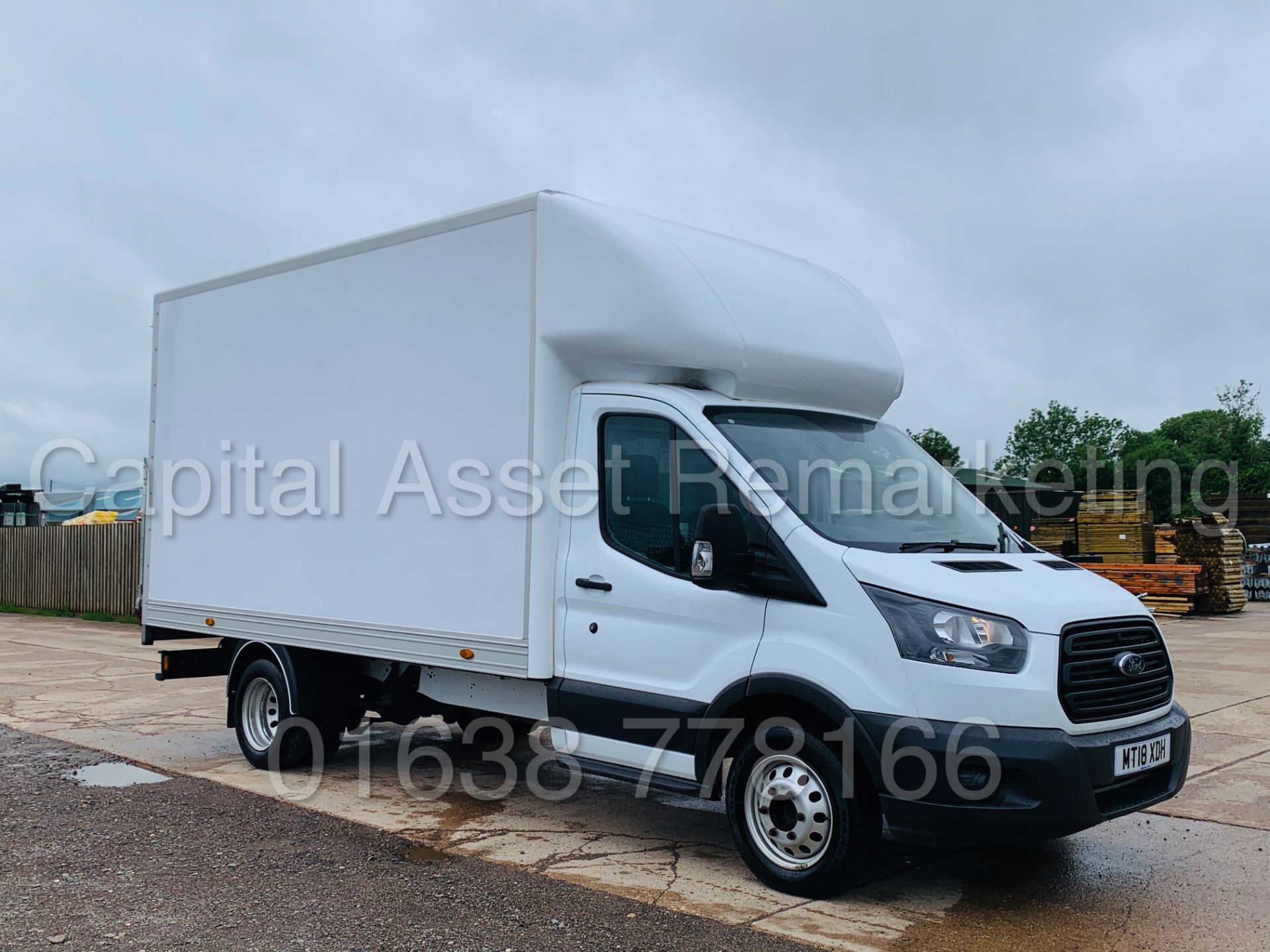 FORD TRANSIT T350 *LWB -LUTON / BOX VAN* (2018 - EURO 6) '2.0 TDCI - 130 BHP - 6 SPEED' *8000 MILES* - Image 2 of 40