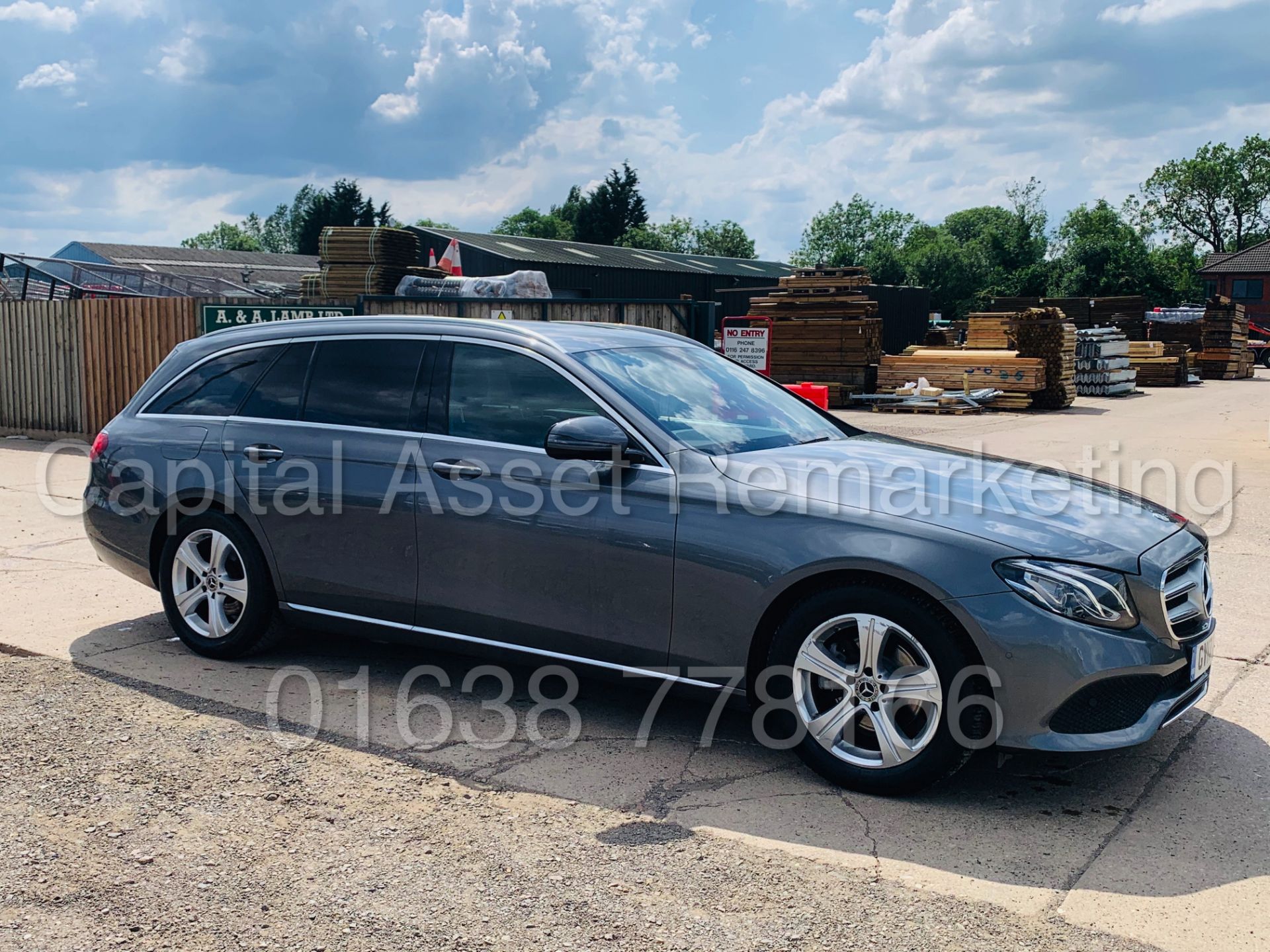 MERCEDES E220d "SE AUTO" ESTATE - 17 REG - 1 KEEPER - LEATHER - SAT NAV - REVERSE CAMERA- GREAT SPEC