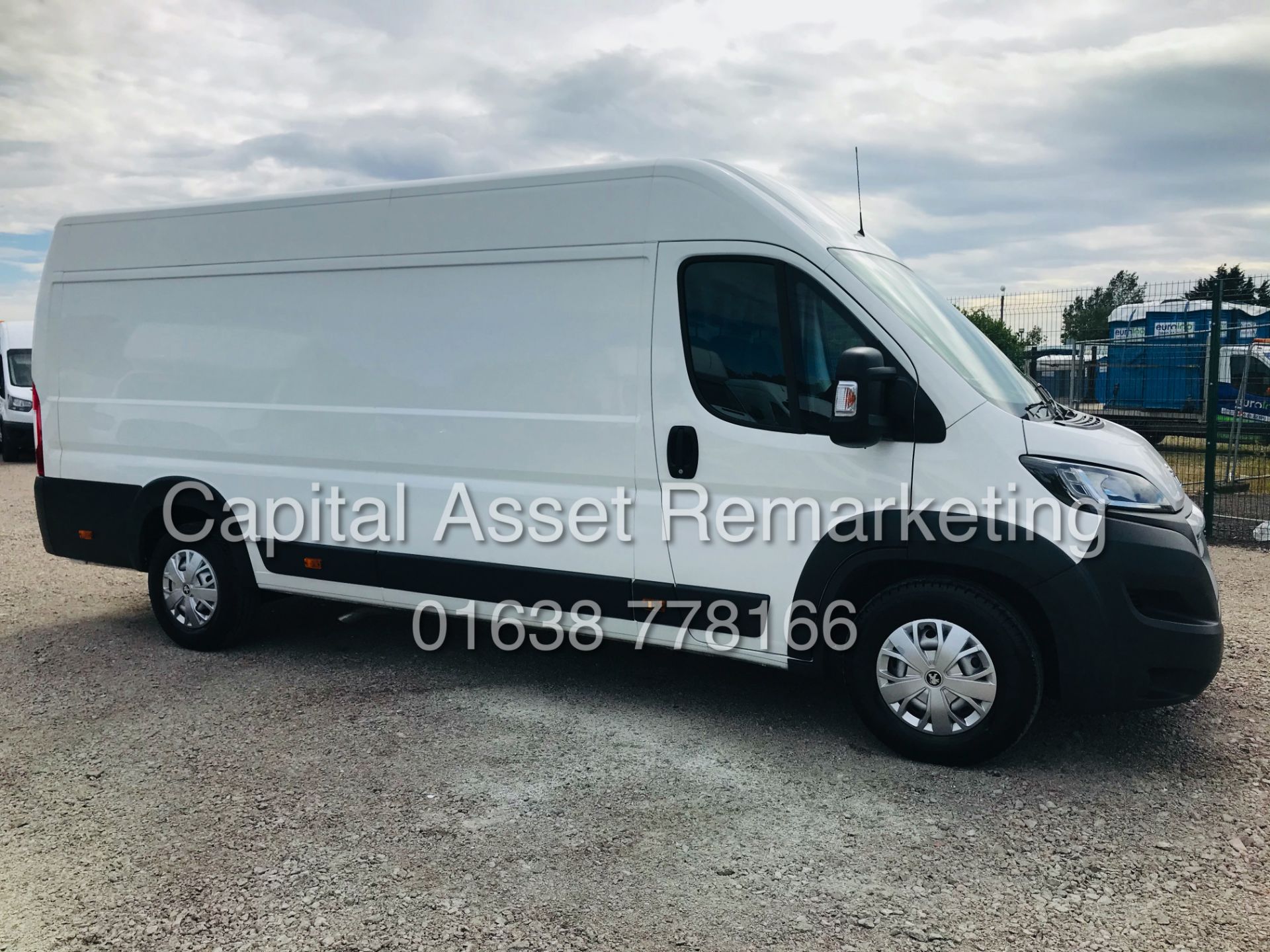 (ON SALE) PEUGEOT BOXER 2.0 BLUE-HDI "PROFESSIONAL" L4 "MAXI" 1 OWNER (2019 MODEL) AIR CON - SAT NAV