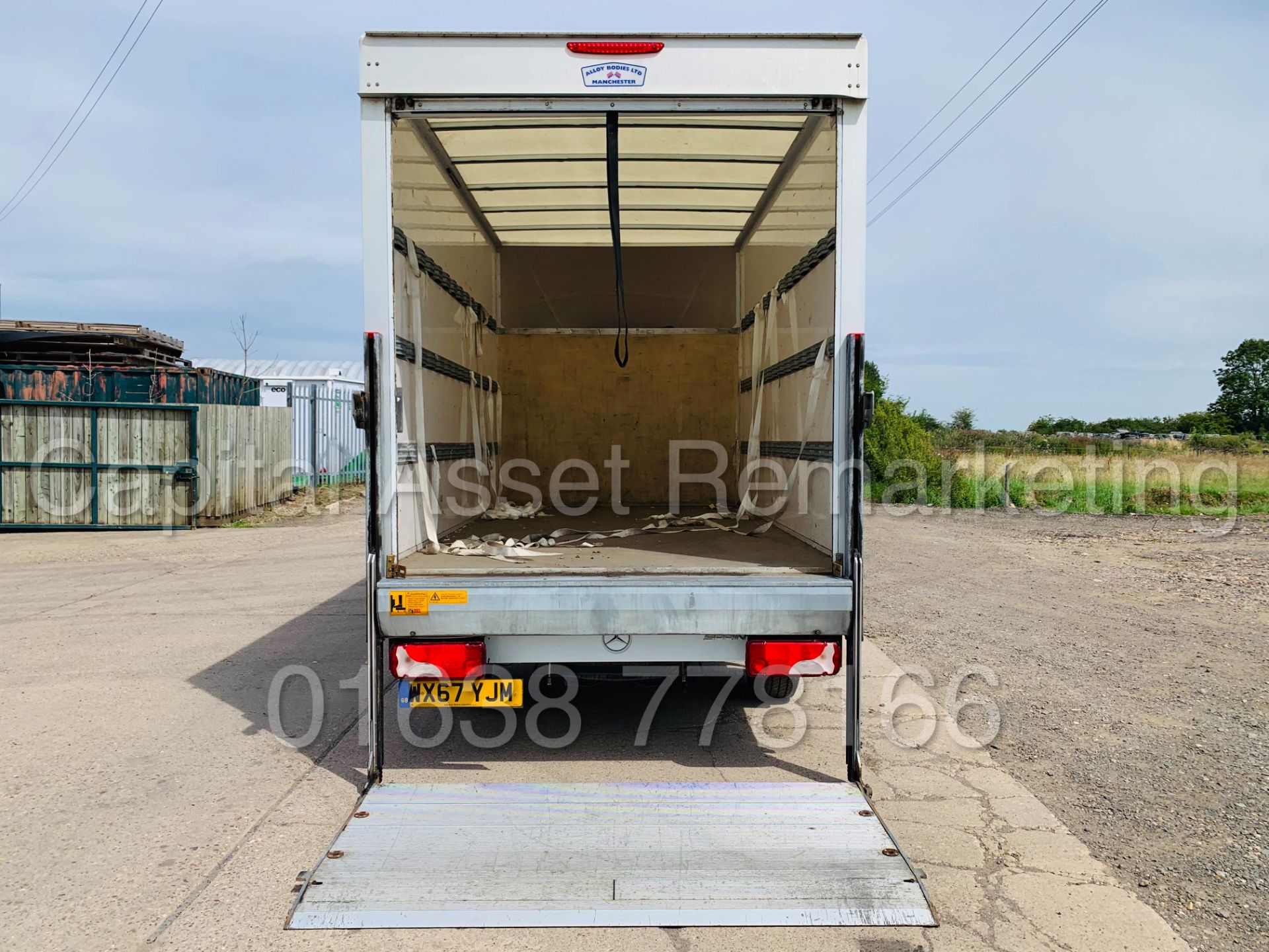 MERCEDES-BENZ SPRINTER 314 CDI *LWB - LUTON / BOX VAN* (2018 - EURO 6) '140 BHP-6 SPEED' *TAIL-LIFT* - Image 18 of 35