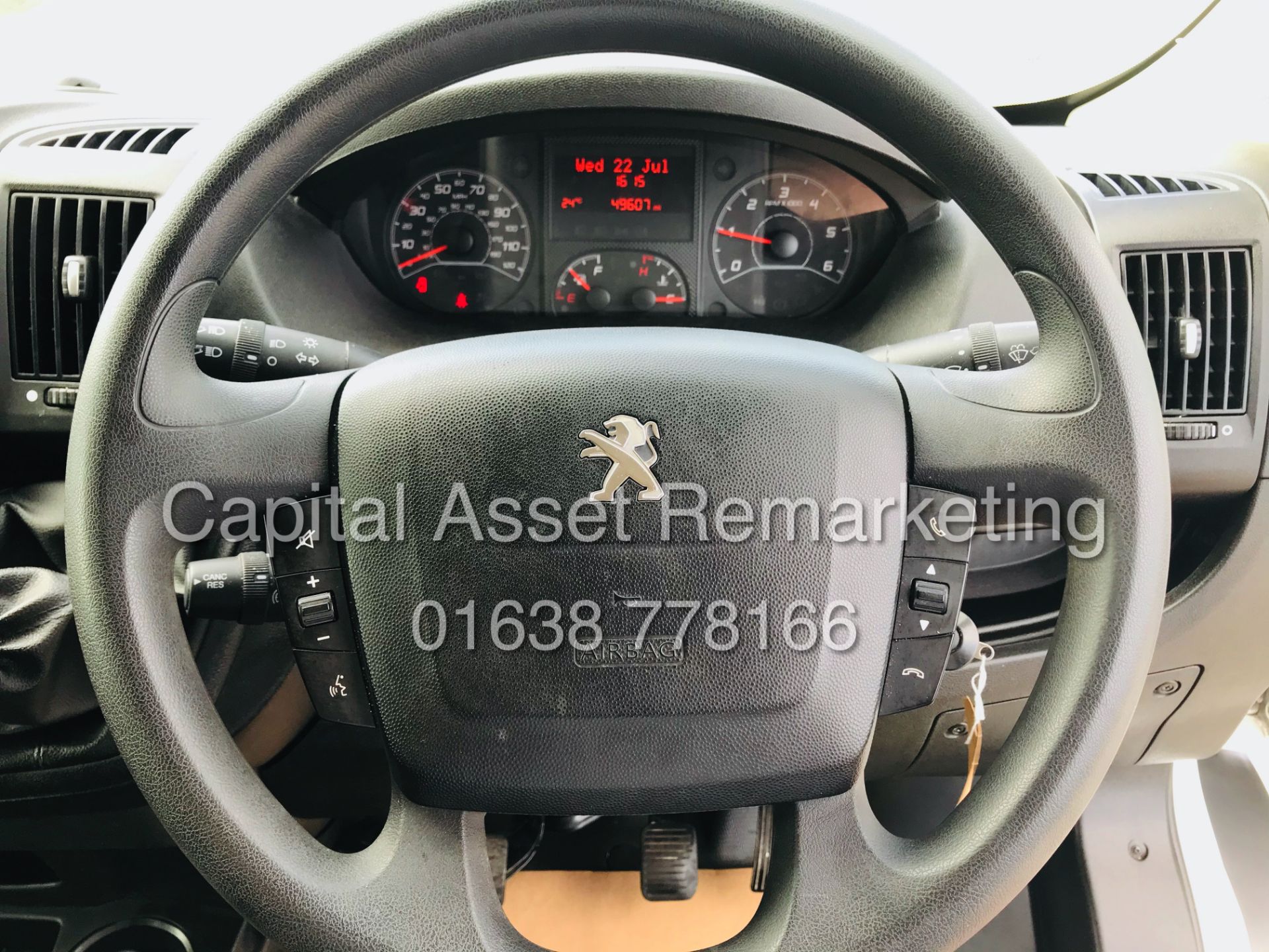 (ON SALE) PEUGEOT BOXER 2.0 BLUE-HDI "PROFESSIONAL" L4 "MAXI" 1 OWNER (2019 MODEL) AIR CON - SAT NAV - Image 15 of 23