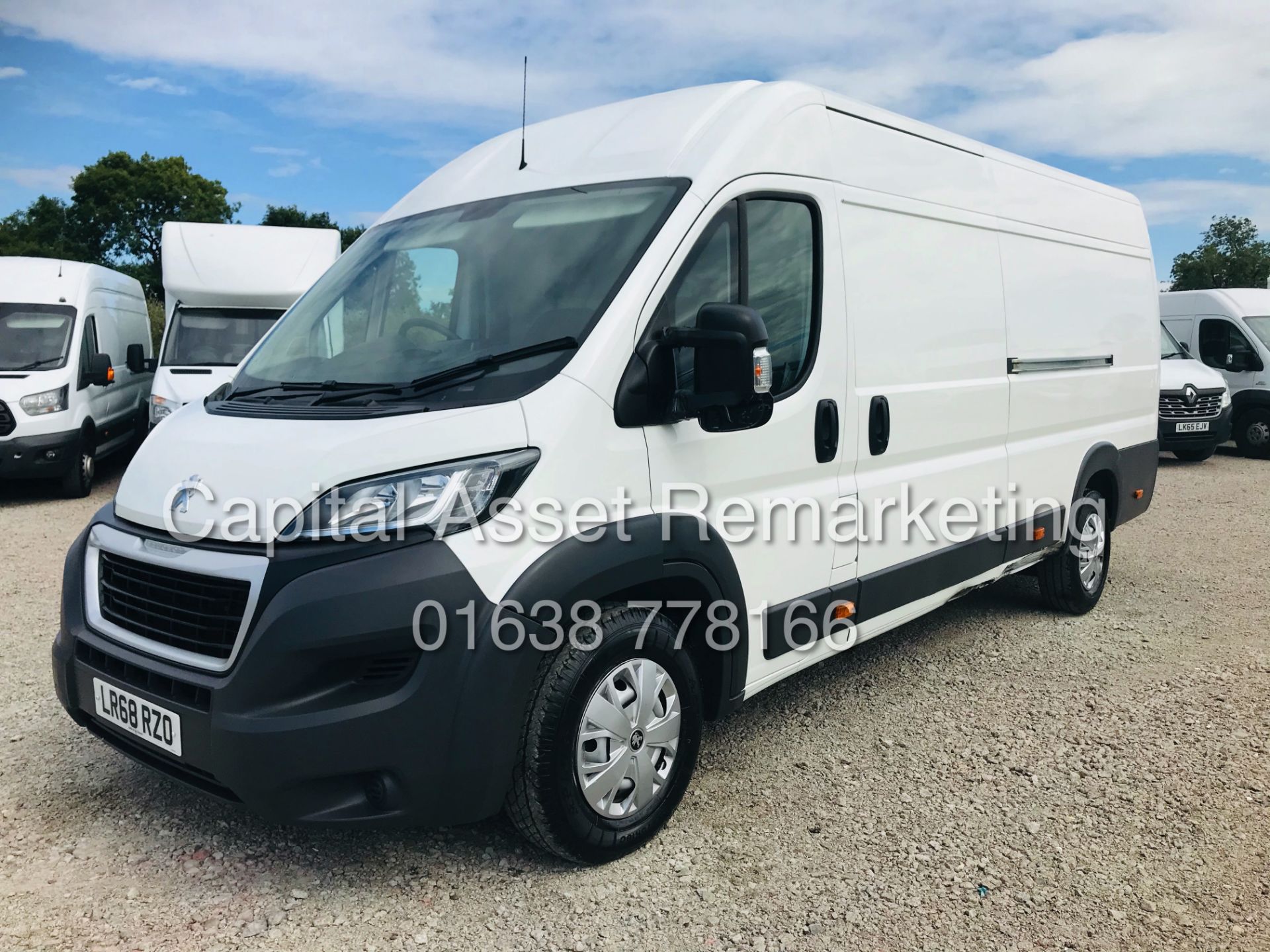 (ON SALE) PEUGEOT BOXER 2.0 BLUE-HDI "PROFESSIONAL" L4 "MAXI" 1 OWNER (2019 MODEL) AIR CON - SAT NAV - Image 5 of 23