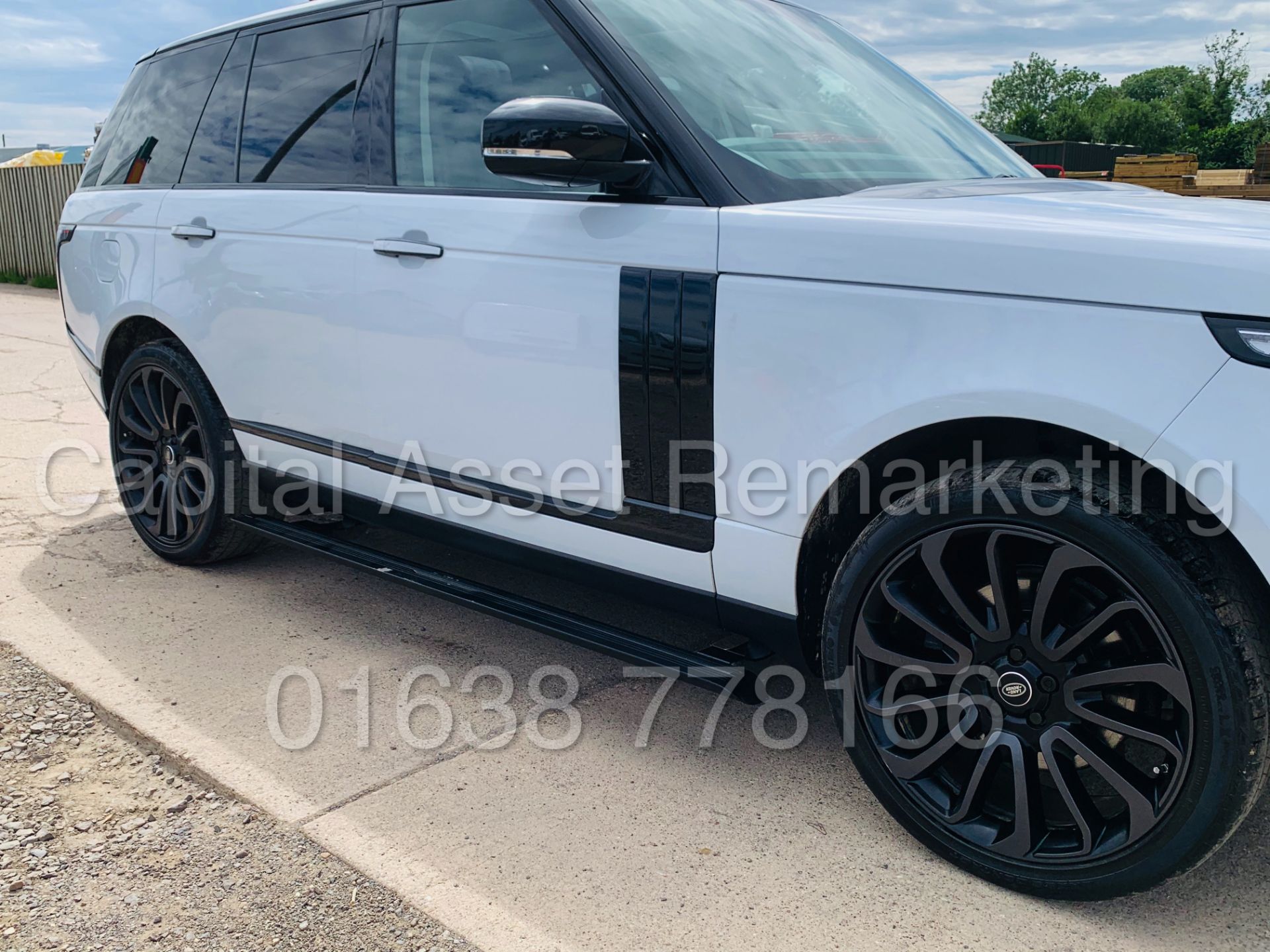 (On Sale) RANGE ROVER *VOGUE SE* 5 DOOR SUV (2017 - EURO 6) '3.0 TDV6 - 258 BHP - 8 SPEED AUTO' - Image 15 of 67