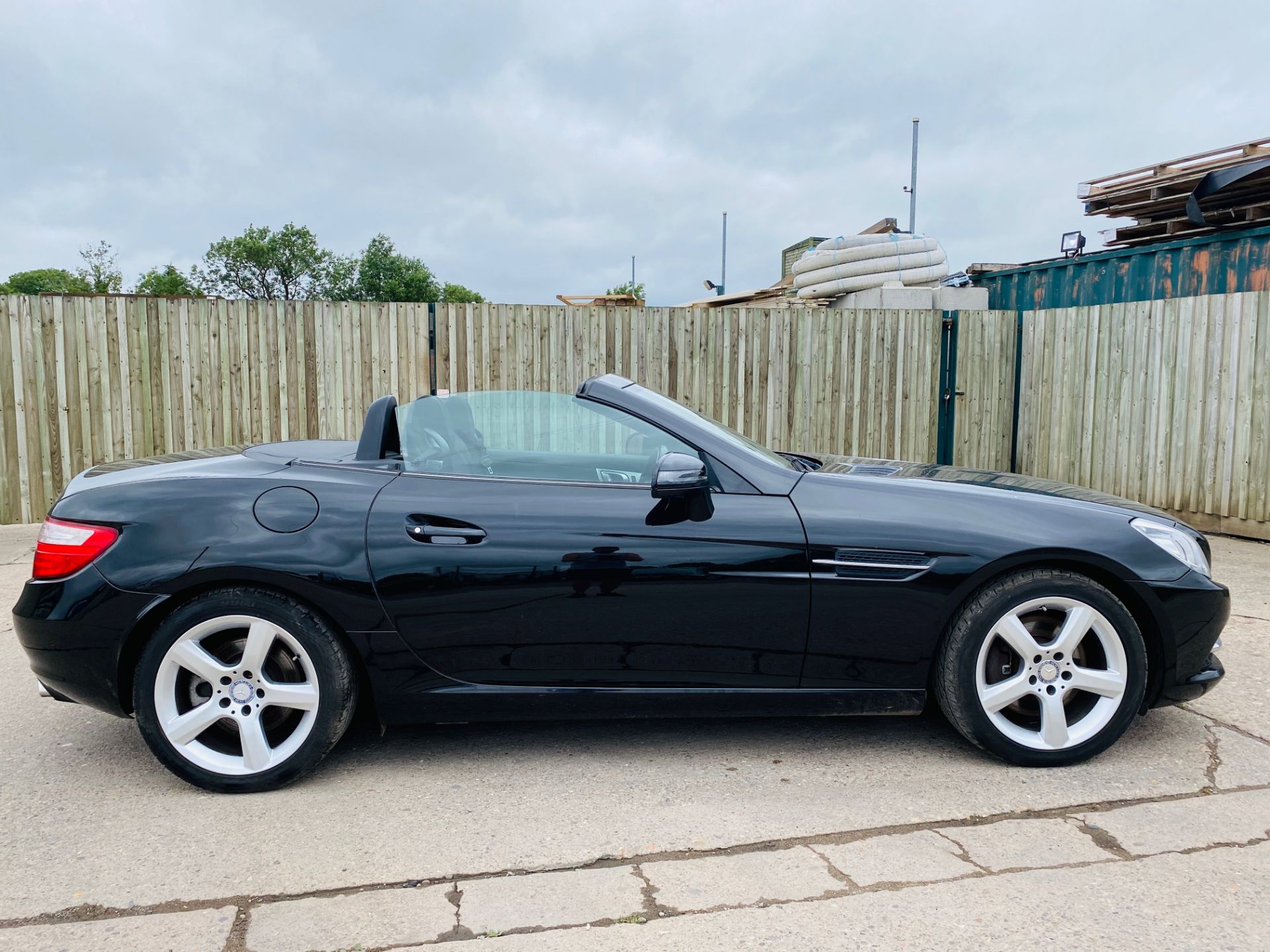 MERCEDES SLK 250CDI "BLUEEFFICIENCY" AUTO - 2014 MODEL - GREAT SPEC - 1 KEEPER - BLACK - LOOK!!! - Image 9 of 26