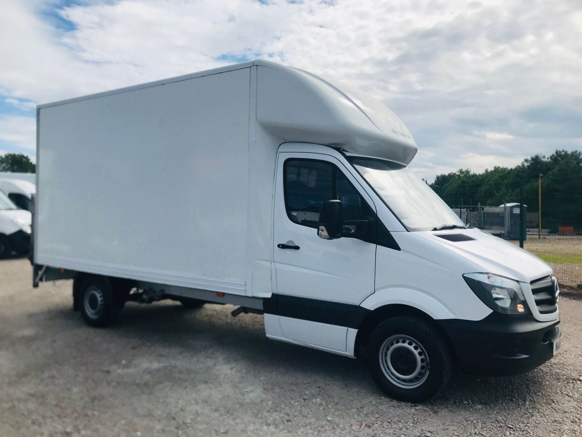 MERCEDES SPRINTER 313CDI LONG WHEEL BASE LUTON BOX VAN - 16 REG - ELECTRIC TAIL LIFT - 156K MILES