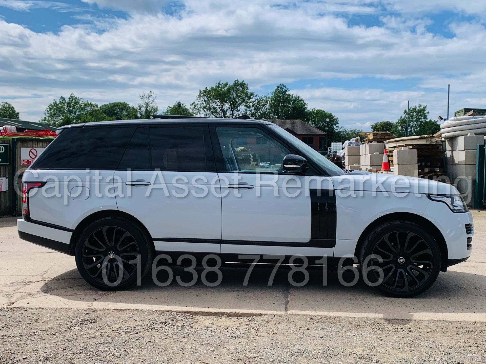 (On Sale) RANGE ROVER *VOGUE SE* 5 DOOR SUV (2017 - EURO 6) '3.0 TDV6 - 258 BHP - 8 SPEED AUTO' - Image 14 of 67