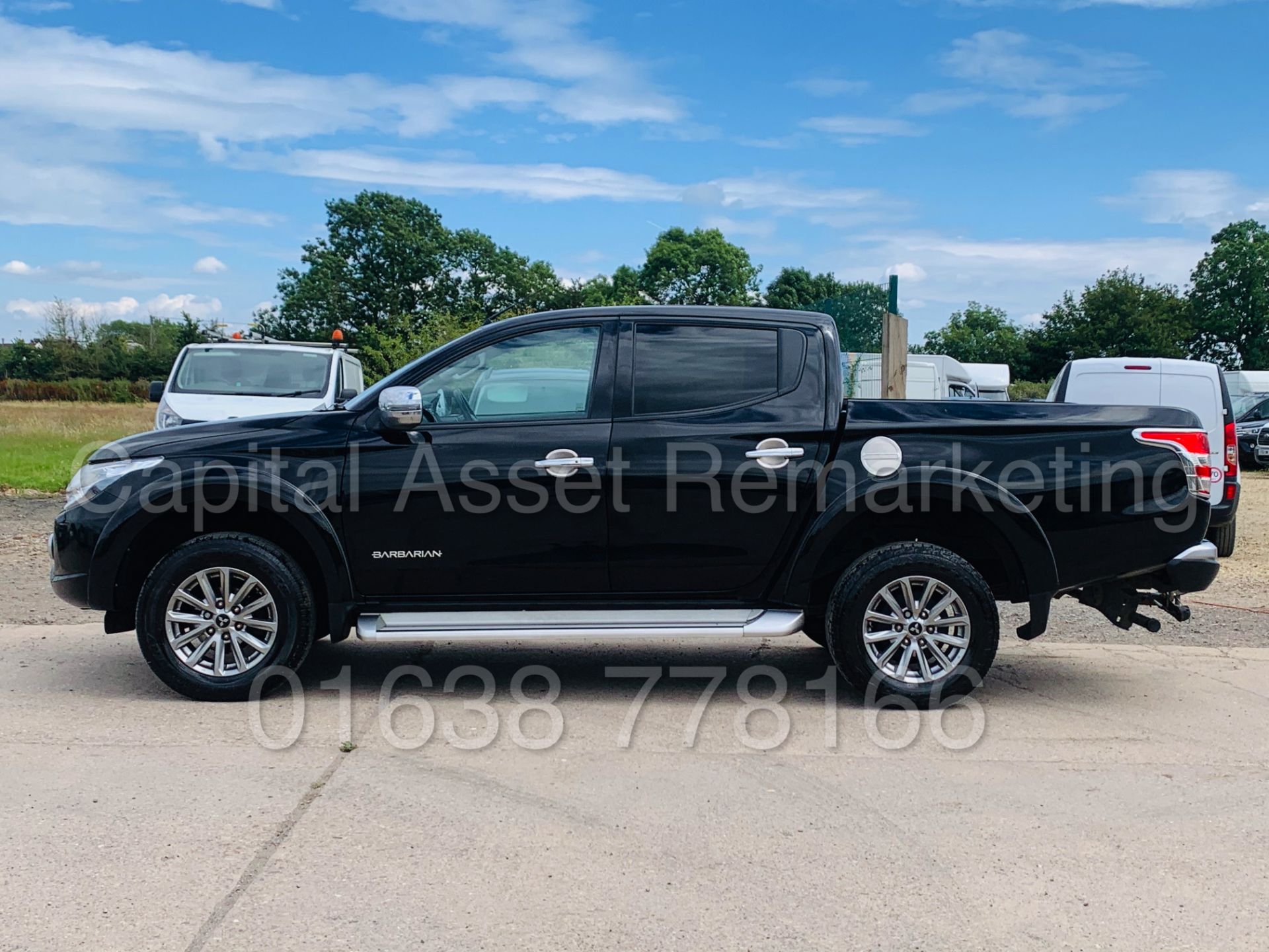 MITSUBISHI L200 *BARBARIAN* D/CAB PICK-UP (2017 - NEW MODEL) '2.4 DI-D - 178 BHP - AUTO *HUGE SPEC* - Image 8 of 56