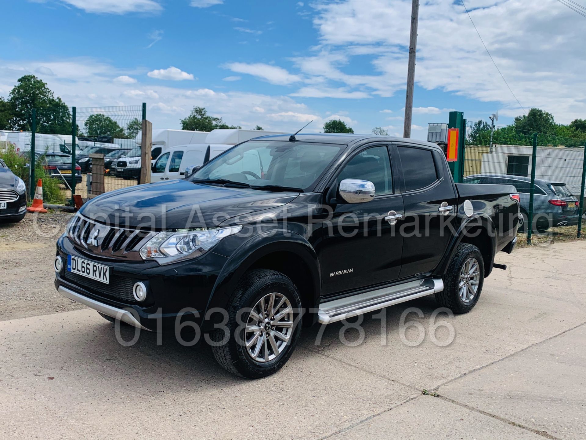 MITSUBISHI L200 *BARBARIAN* D/CAB PICK-UP (2017 - NEW MODEL) '2.4 DI-D - 178 BHP - AUTO *HUGE SPEC* - Image 6 of 56