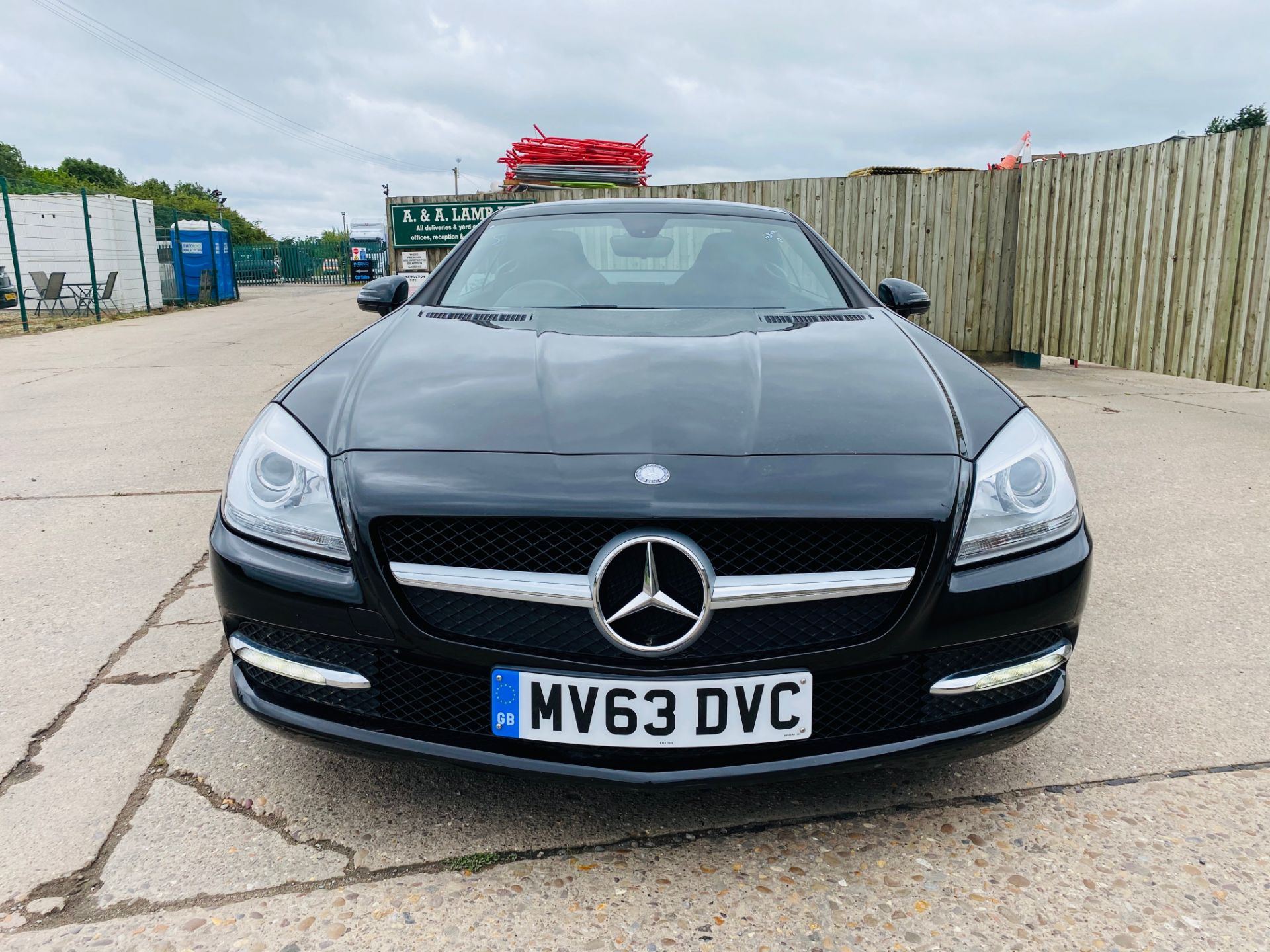 MERCEDES SLK 250CDI "BLUEEFFICIENCY" AUTO - 2014 MODEL - GREAT SPEC - 1 KEEPER - BLACK - LOOK!!! - Image 13 of 26