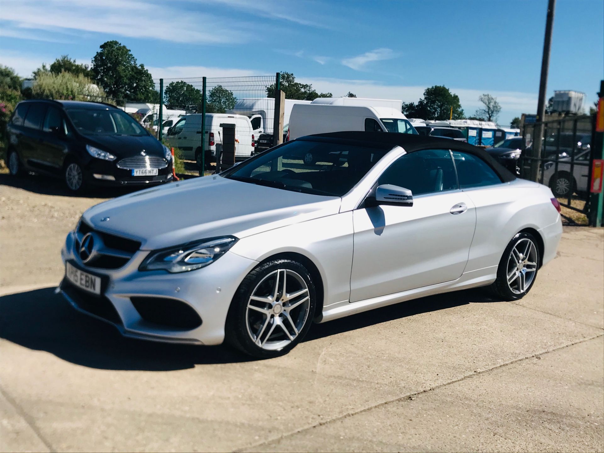 ON SALE MERCEDES E250d "AMG LINE" AUTO "CABRIOLET" CONVERTIBLE - 15 REG - HUGE SPEC - LOW MILES - Image 6 of 38