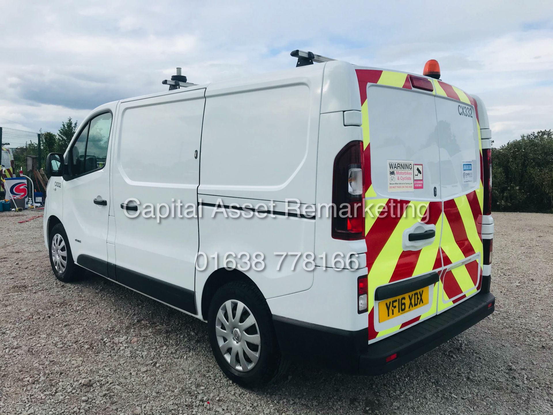 RENAULT TRAFIC 1.6CDTI "BUSINESS EDITION" 1 OWNER *AIR CON* ELEC PACK - LOW MILEAGE *LOOK* - Image 9 of 21