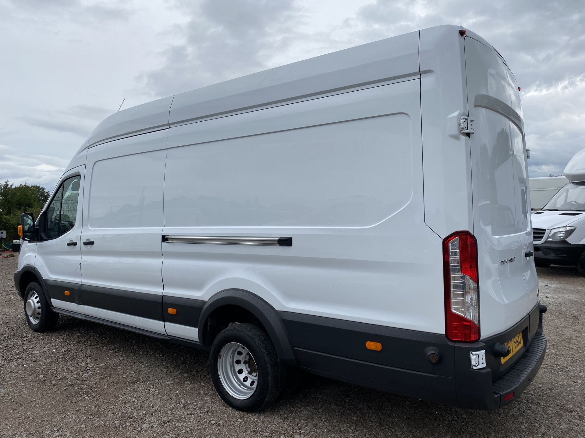 FORD TRANSIT 2.2TDCI (130) XLWB "JUMBO" TWIN WHEELER (2018 MODEL) 1 OWNER - EURO 6 - L4H3 - LOOK!!