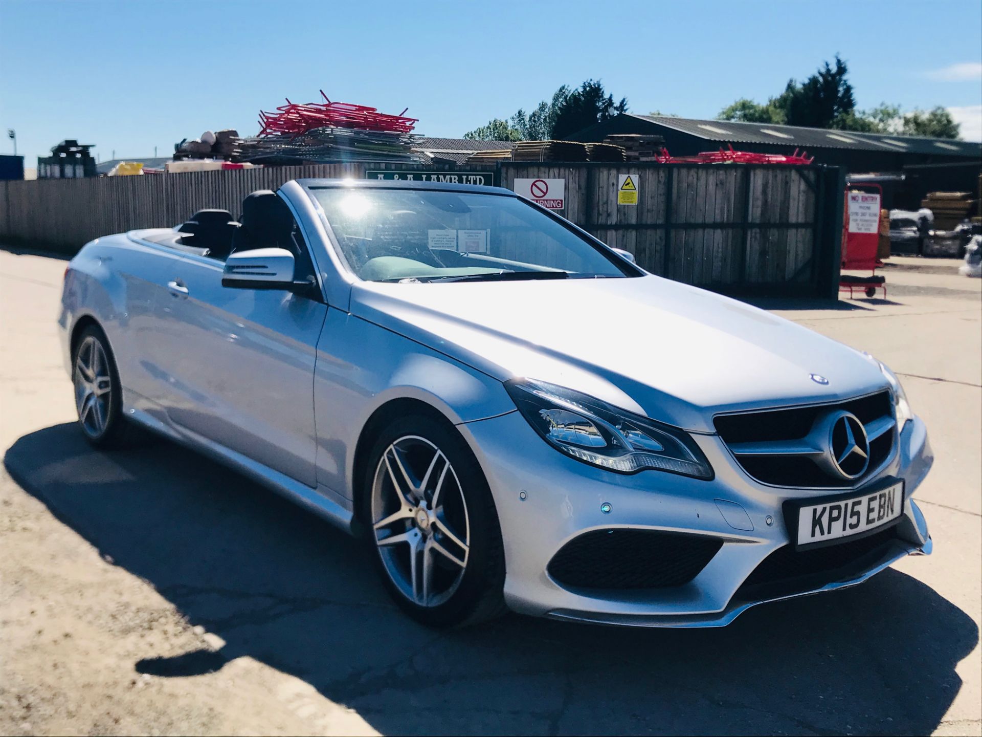 ON SALE MERCEDES E250d "AMG LINE" AUTO "CABRIOLET" CONVERTIBLE - 15 REG - HUGE SPEC - LOW MILES - Image 11 of 38