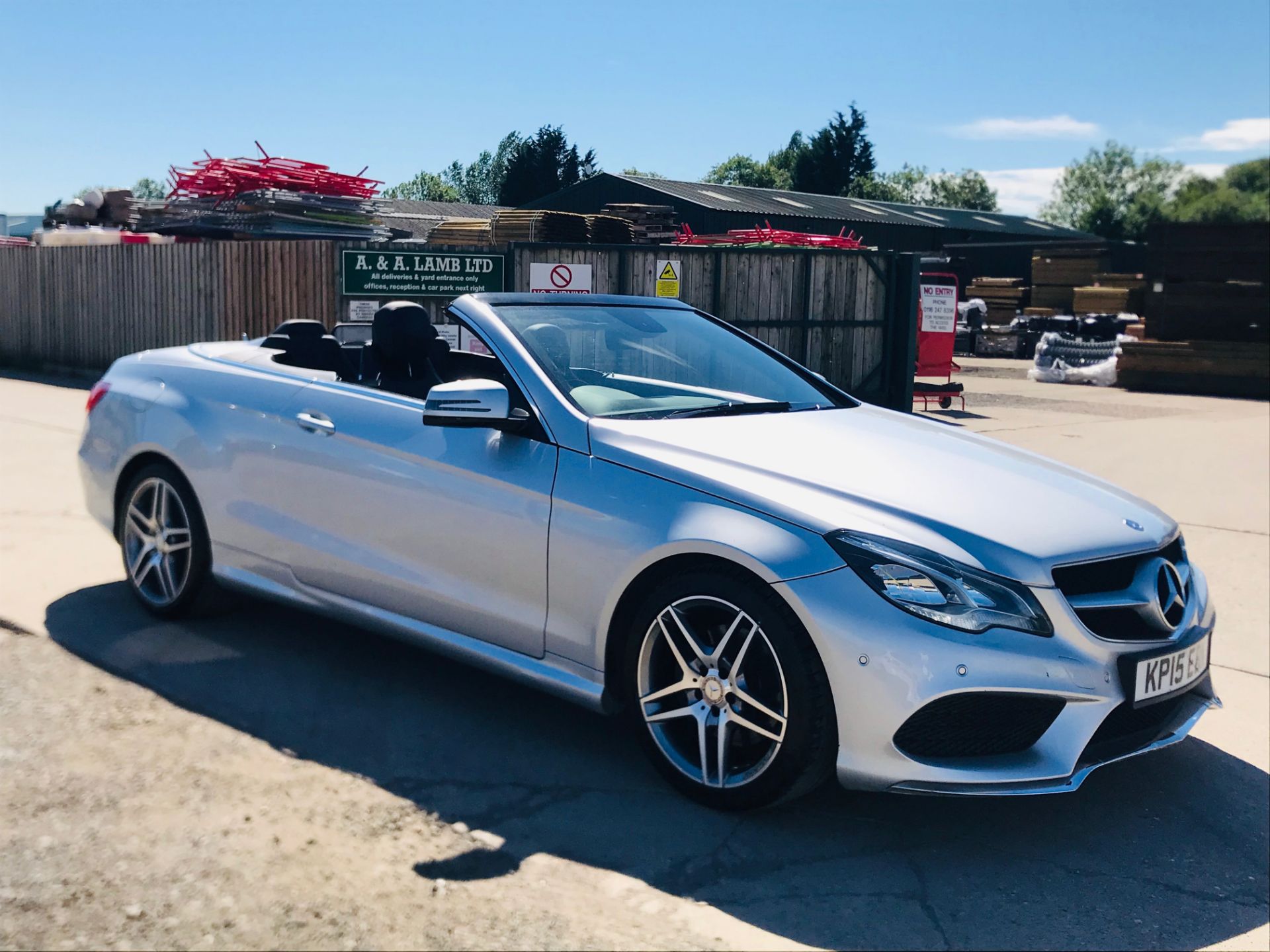 ON SALE MERCEDES E250d "AMG LINE" AUTO "CABRIOLET" CONVERTIBLE - 15 REG - HUGE SPEC - LOW MILES - Image 10 of 38