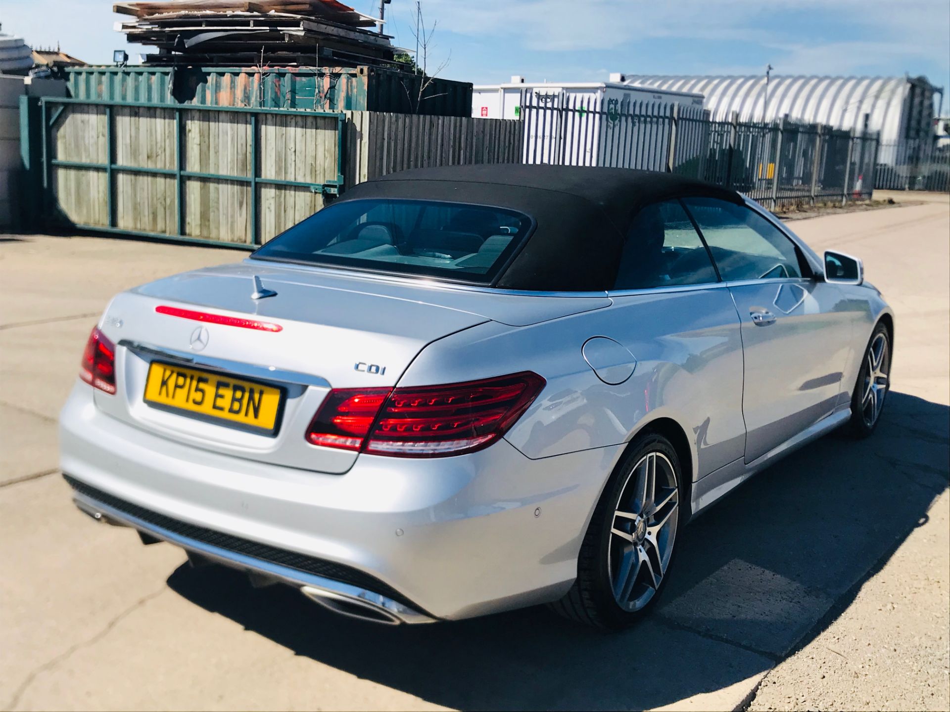 ON SALE MERCEDES E250d "AMG LINE" AUTO "CABRIOLET" CONVERTIBLE - 15 REG - HUGE SPEC - LOW MILES - Image 9 of 38