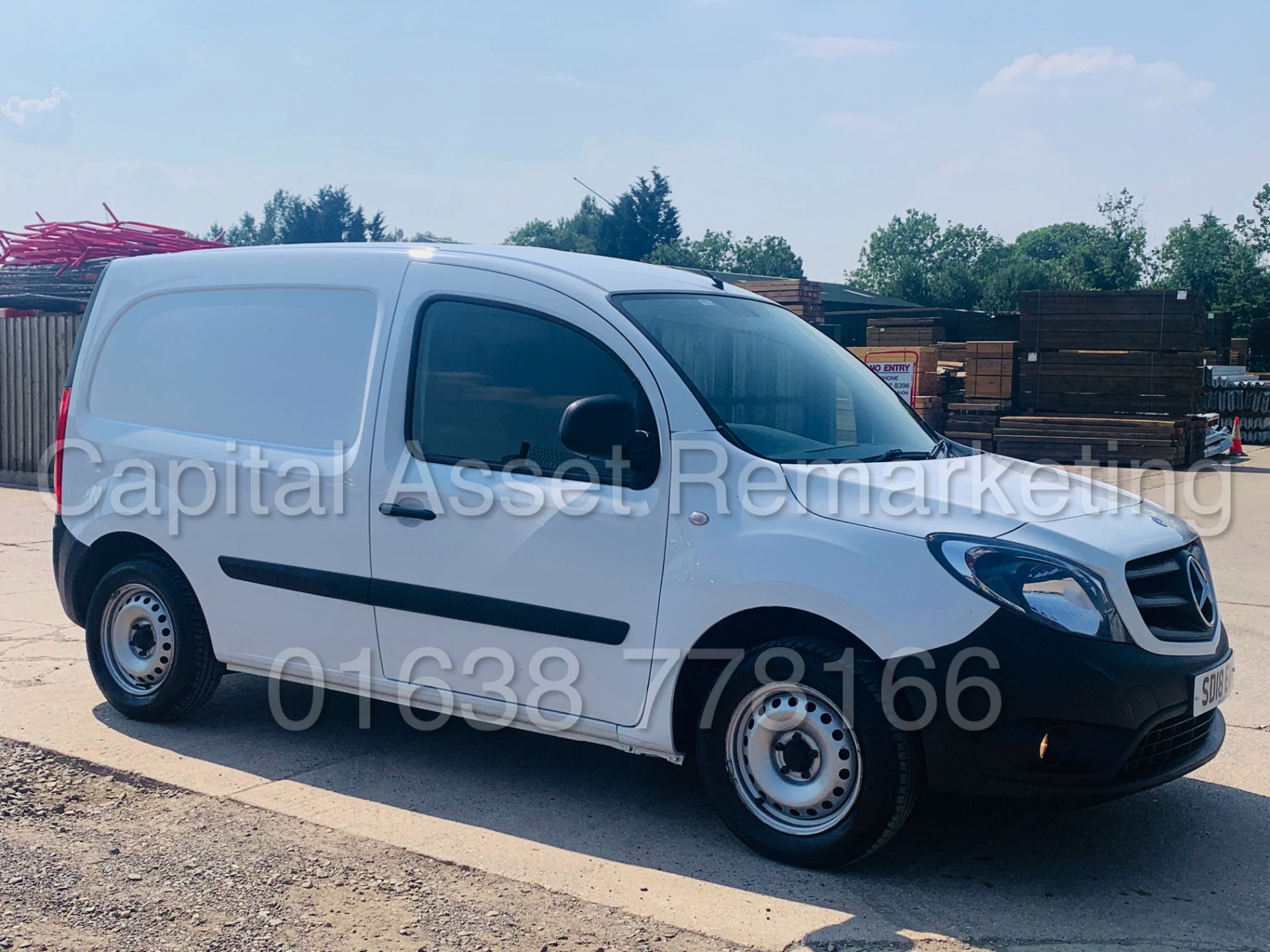 (on sale) MERCEDES-BENZ CITAN 109 CDI *LWB - PANEL VAN* (2018 - EURO 6) '1.5 DIESEL' (1 OWNER) - Image 11 of 39