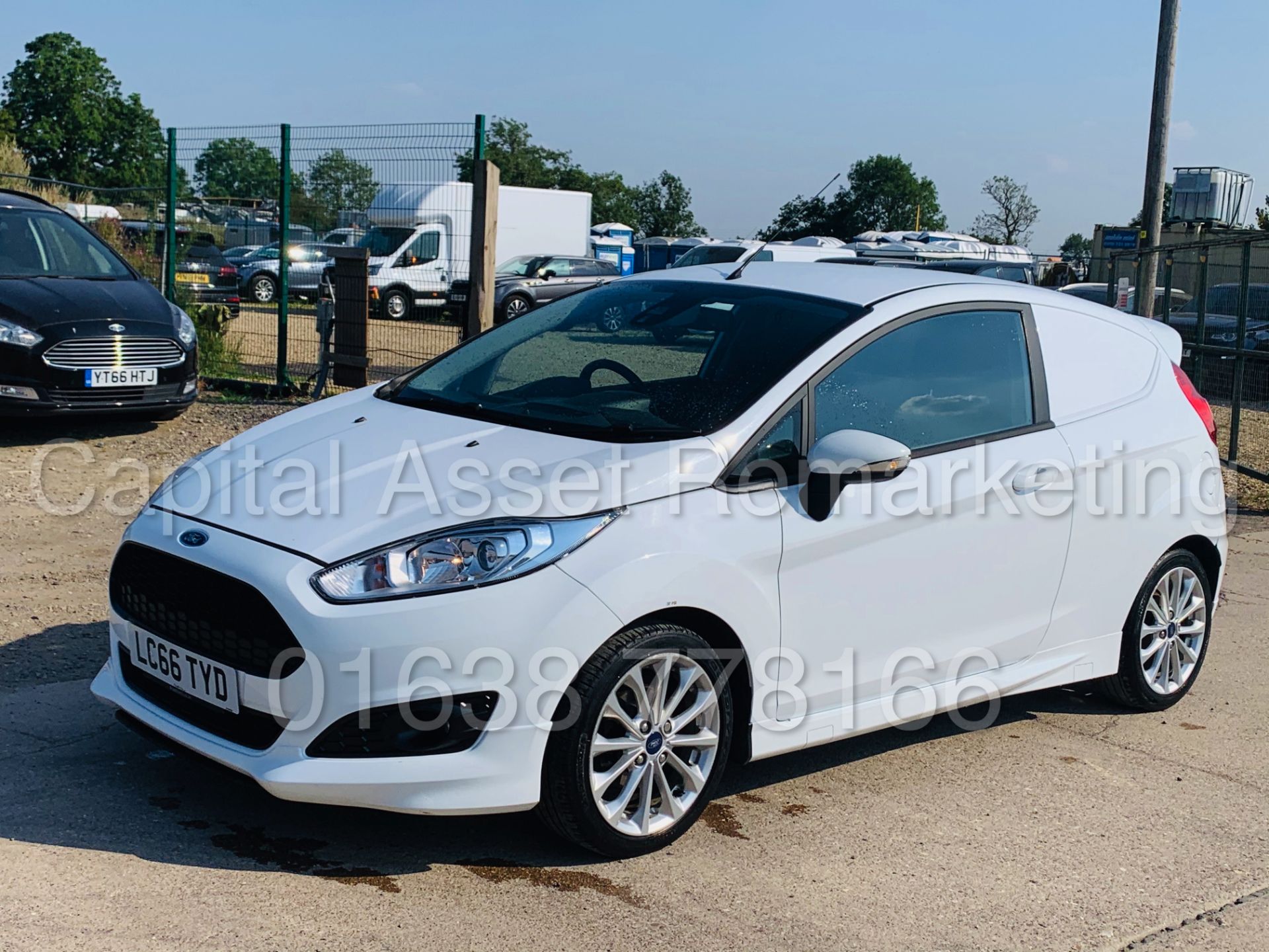 FORD FIESTA *SPORT VAN* (2017 - EURO 6) '1.5 TDCI - 95 BHP' *AIR CON & SAT NAV* (1 OWNER FROM NEW) - Image 6 of 47