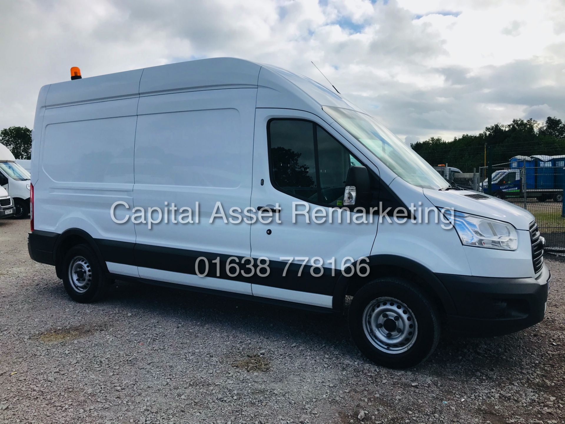 On Sale FORD TRANSIT 2.2TDCI (125)350 L3H3 (2017 MODEL) 1 OWNER FSH *EURO 6 / ULEZ COMPLIANT* - Image 7 of 20