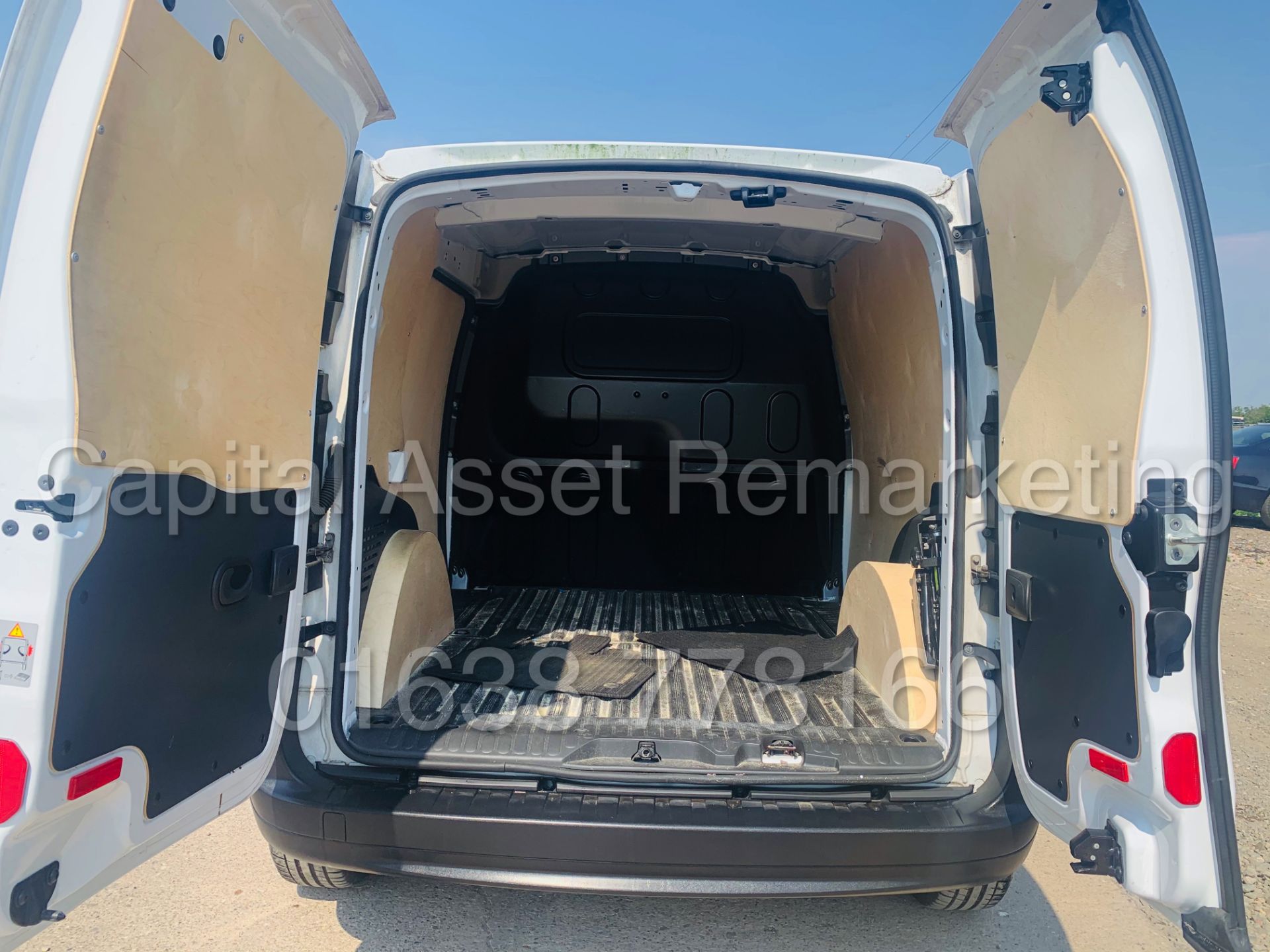 (on sale) MERCEDES-BENZ CITAN 109 CDI *LWB - PANEL VAN* (2018 - EURO 6) '1.5 DIESEL' (1 OWNER) - Image 24 of 39