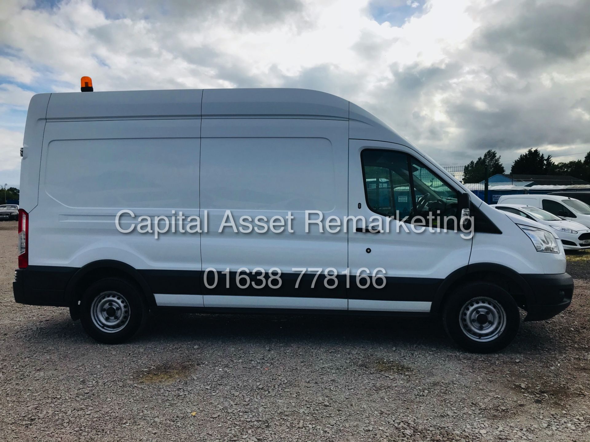 On Sale FORD TRANSIT 2.2TDCI (125)350 L3H3 (2017 MODEL) 1 OWNER FSH *EURO 6 / ULEZ COMPLIANT* - Image 8 of 20