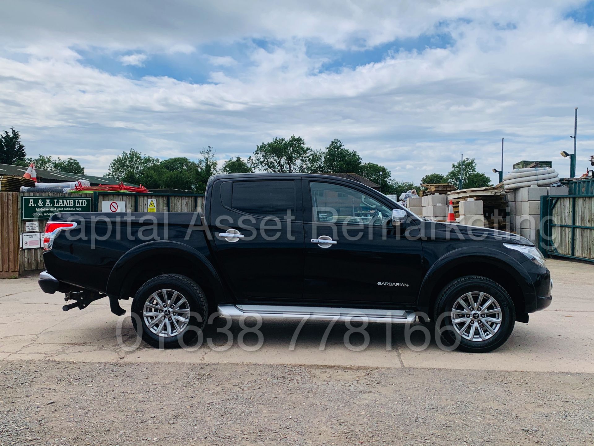 (On Sale) MITSUBISHI L200 *BARBARIAN* D/CAB PICK-UP (2017 - NEW MODEL) '2.4 DI-D - 178 BHP - AUTO - Image 14 of 56