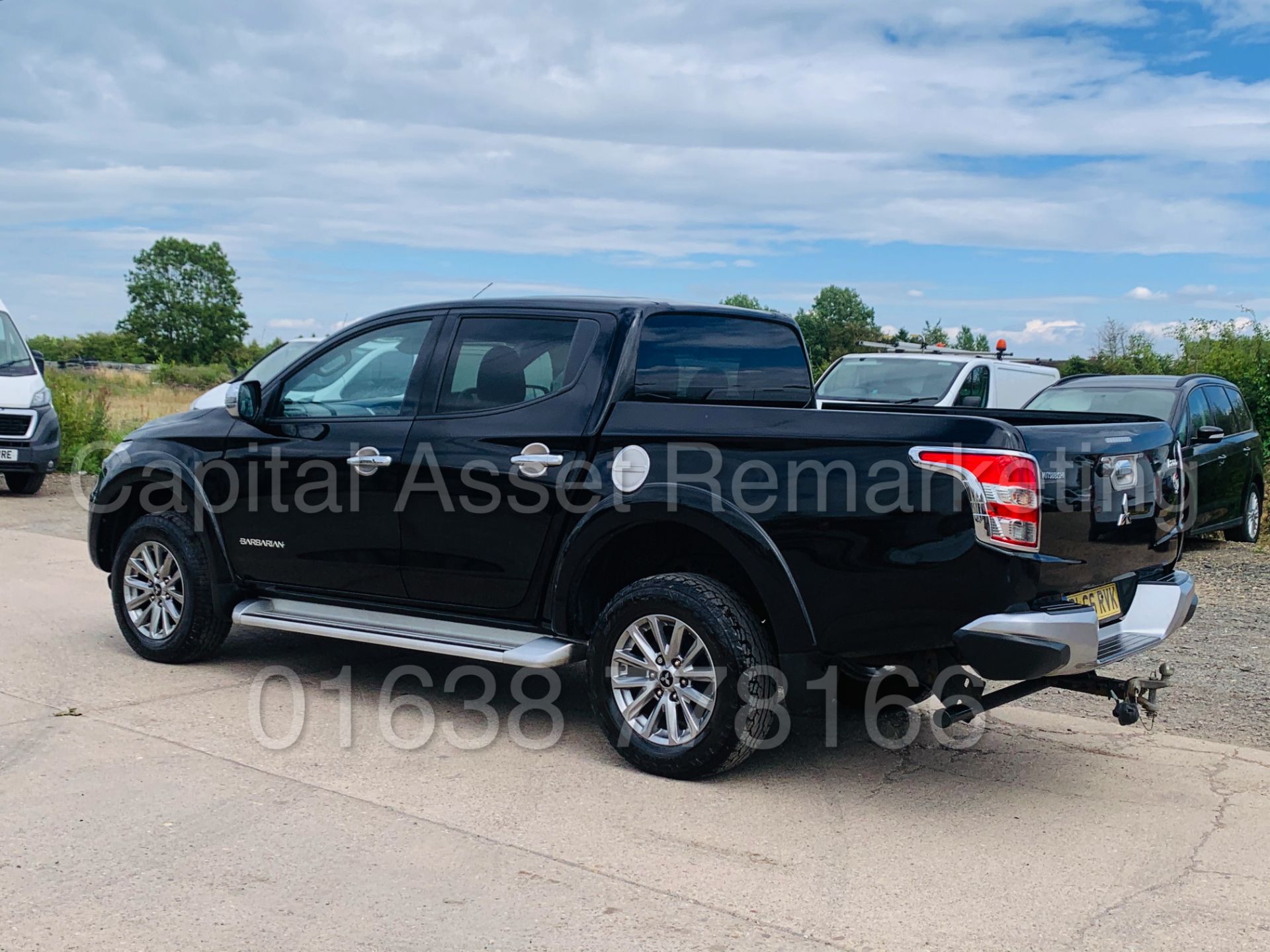 (On Sale) MITSUBISHI L200 *BARBARIAN* D/CAB PICK-UP (2017 - NEW MODEL) '2.4 DI-D - 178 BHP - AUTO - Image 9 of 56