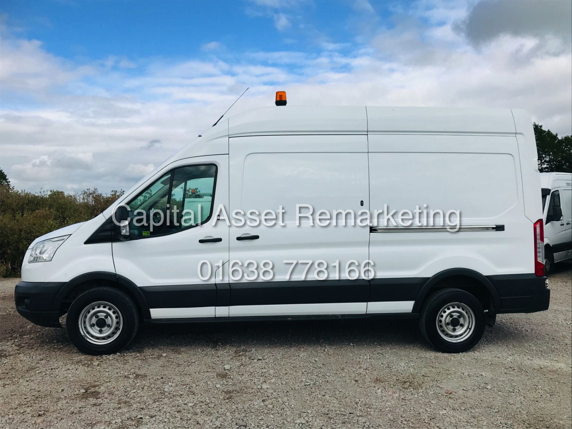 On Sale FORD TRANSIT 2.2TDCI (125)350 L3H3 (2017 MODEL) 1 OWNER FSH *EURO 6 / ULEZ COMPLIANT* - Image 12 of 20