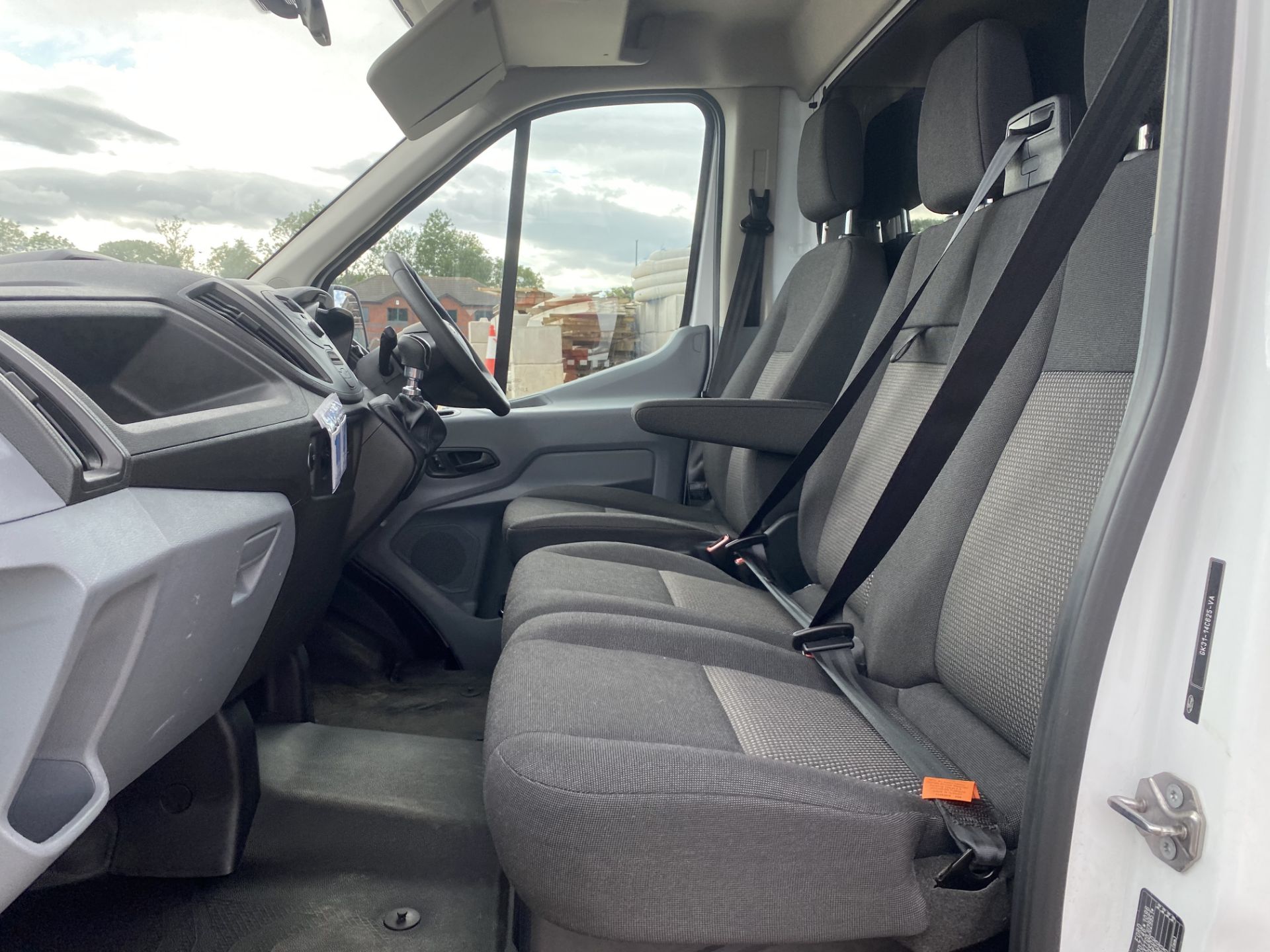 FORD TRANSIT T350L "LWB" 2.2TDCI (130) 14 FOOT LUTON BOX VAN - 2019 MODEL - 1 OWNER -LOW MILES -WOW! - Image 12 of 19