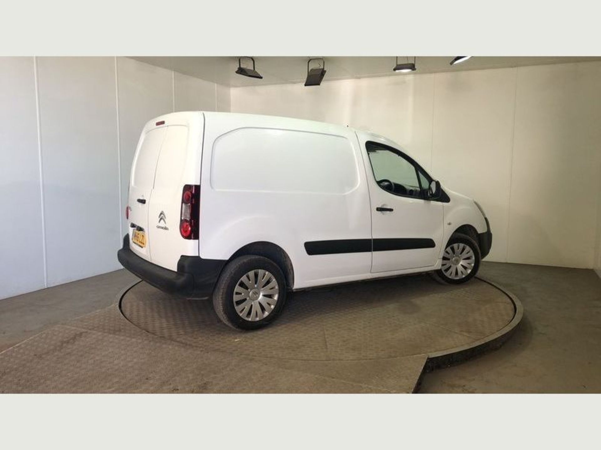 (On Sale) CITROEN BERLINGO 1.6HDI "LX" VAN - 16 REG - ONLY 48K MILES - 3 SEATER - ELEC PACK - LOOK ! - Image 2 of 7