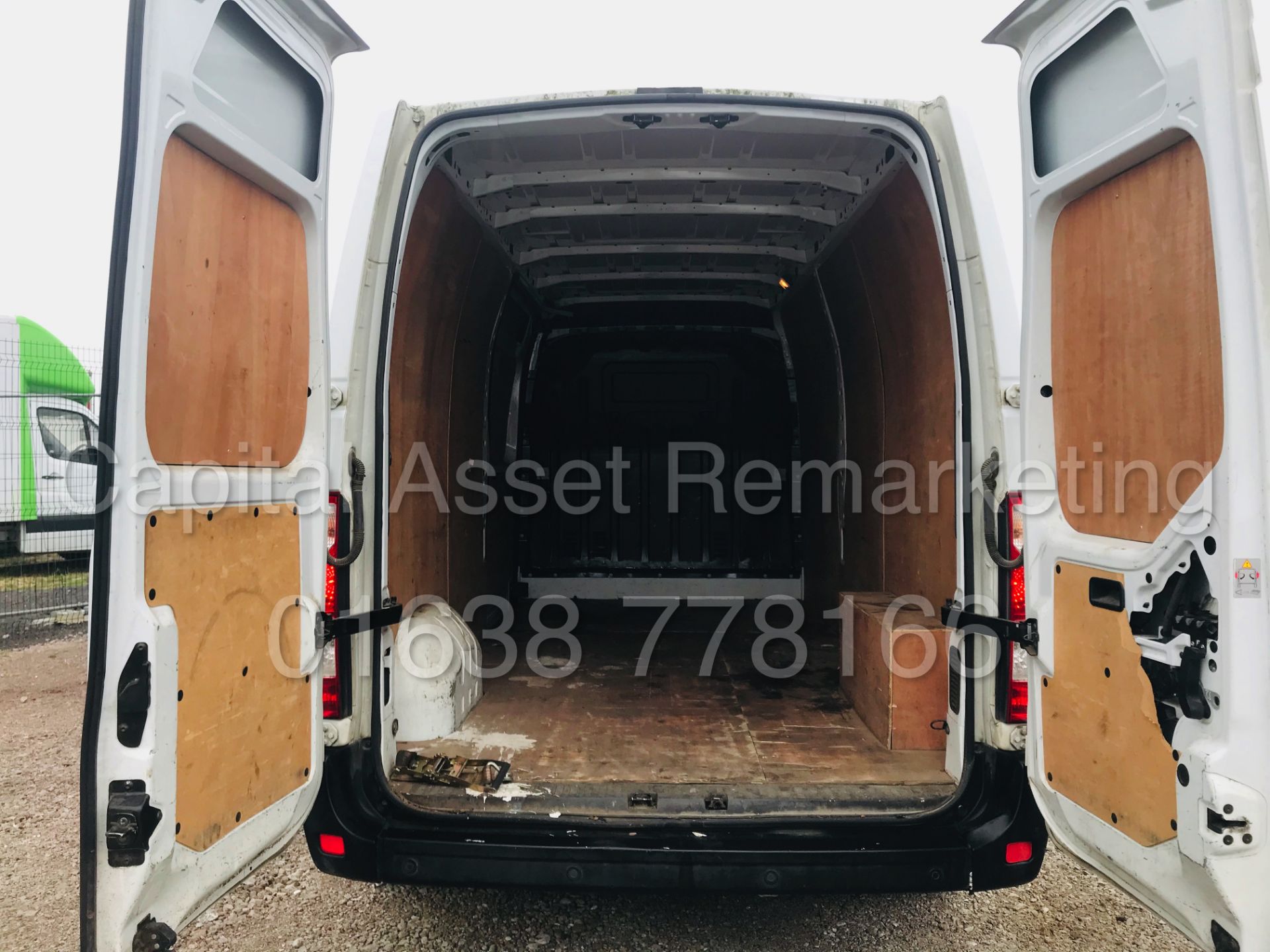 (On Sale) RENAULT MASTER LM35 *BUSINESS+* LWB HI-ROOF (66 REG - EURO 6) '2.3 DCI -130 BHP - 6 SPEED' - Image 14 of 21