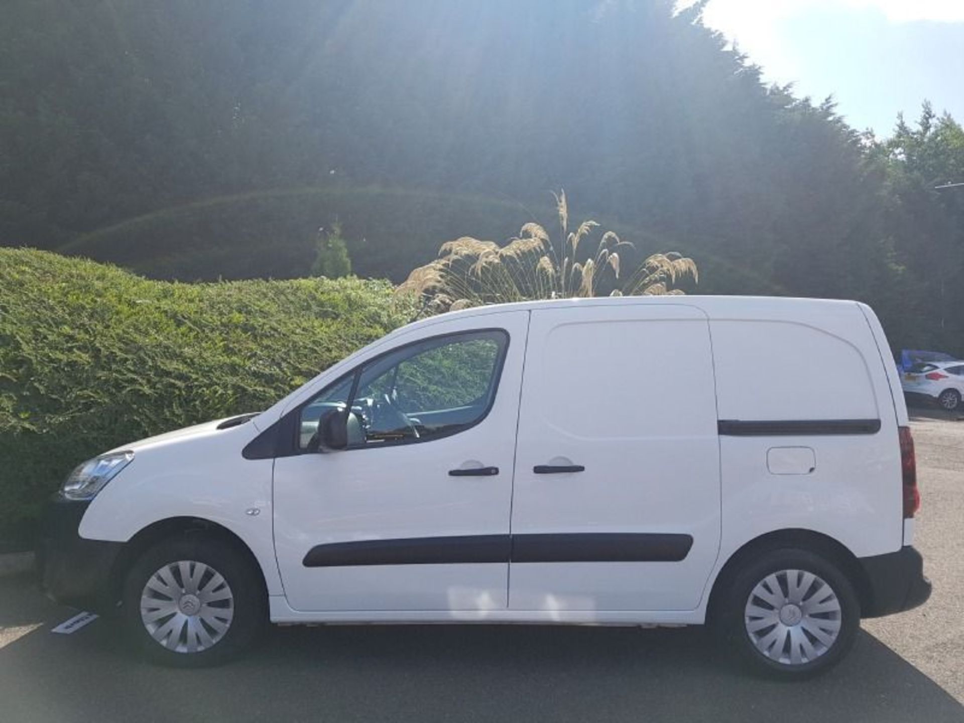 (On Sale) CITROEN BERLINGO 1.6HDI "LX" VAN - 16 REG - ONLY 48K MILES - 3 SEATER - ELEC PACK - LOOK !