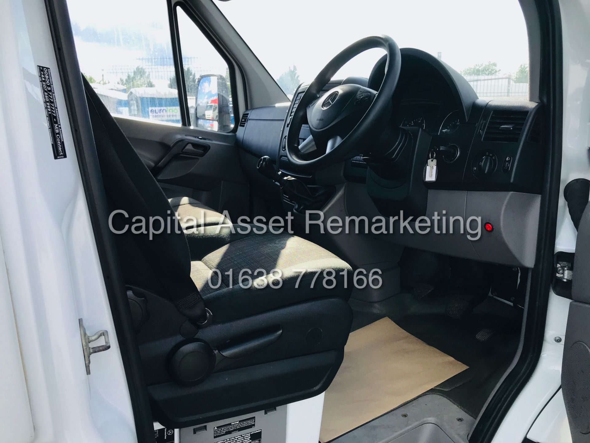 (ON SALE) MERCEDES SPRINTER 314CDI (2018 YEAR) 14FT LUTON TAIL-LIFT *1 OWNER FSH* EURO6 / ULEZ - Image 18 of 25