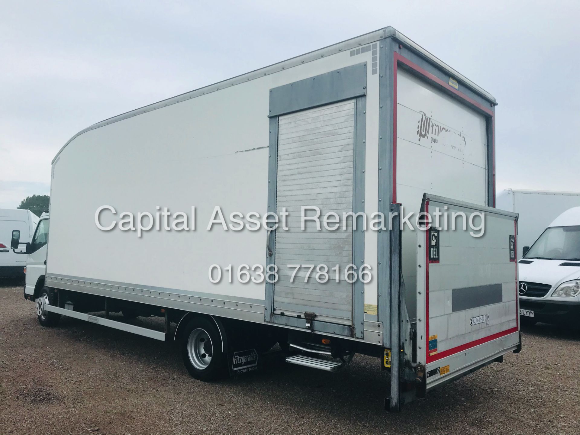 MITSUBISHI FUSO CANTER (2017 MODEL) 22FT BOX WITH REAR AND SIDE ACCESS *AD-BLUE / ULEZ COMPLIANT* - Image 10 of 24