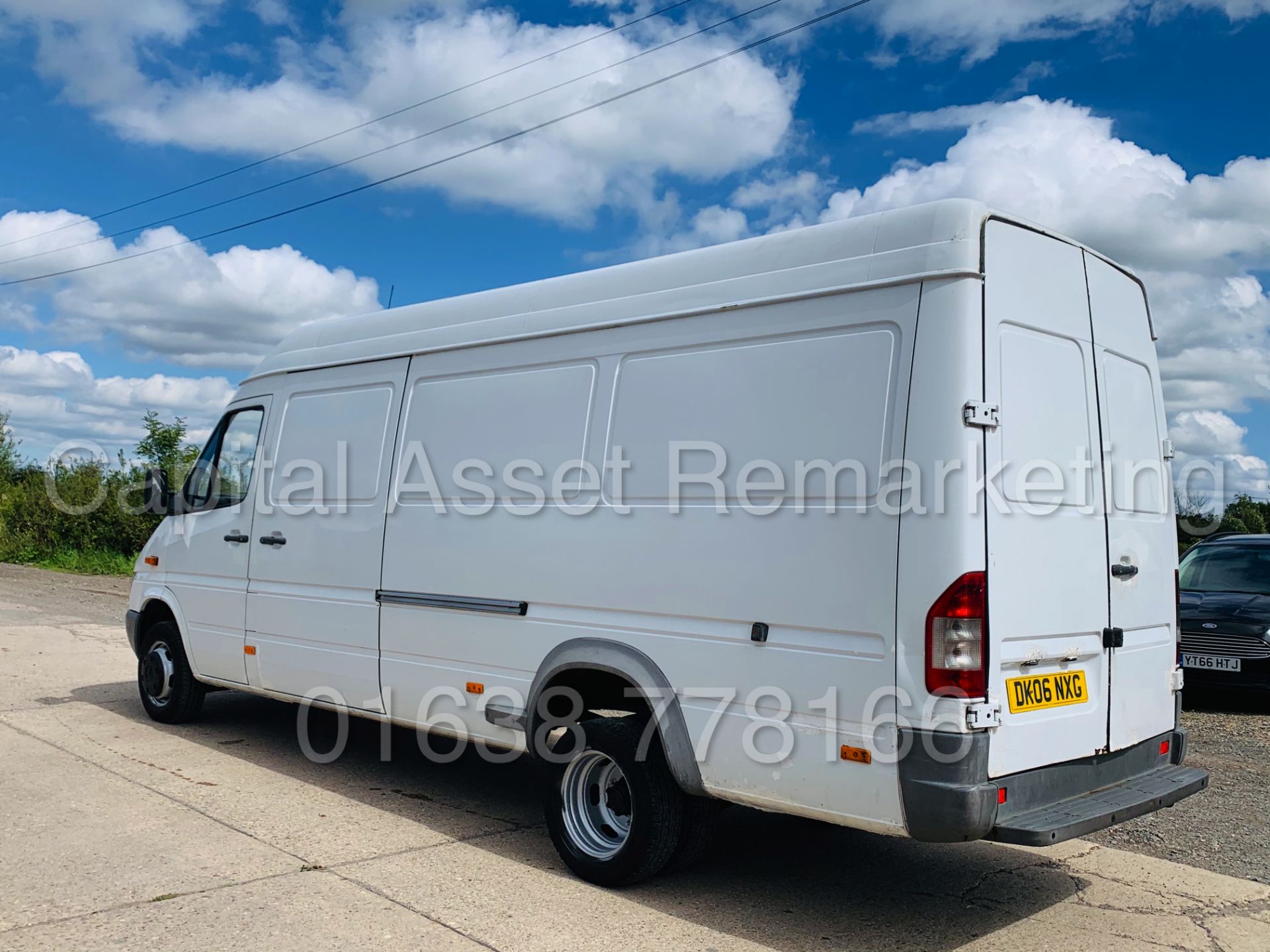 On Sale MERCEDES-BENZ SPRINTER 411 CDI *LWB HI-ROOF* (2006) '110 BHP - 5 SPEED' *TWIN AXLE* (NO VAT) - Image 9 of 25