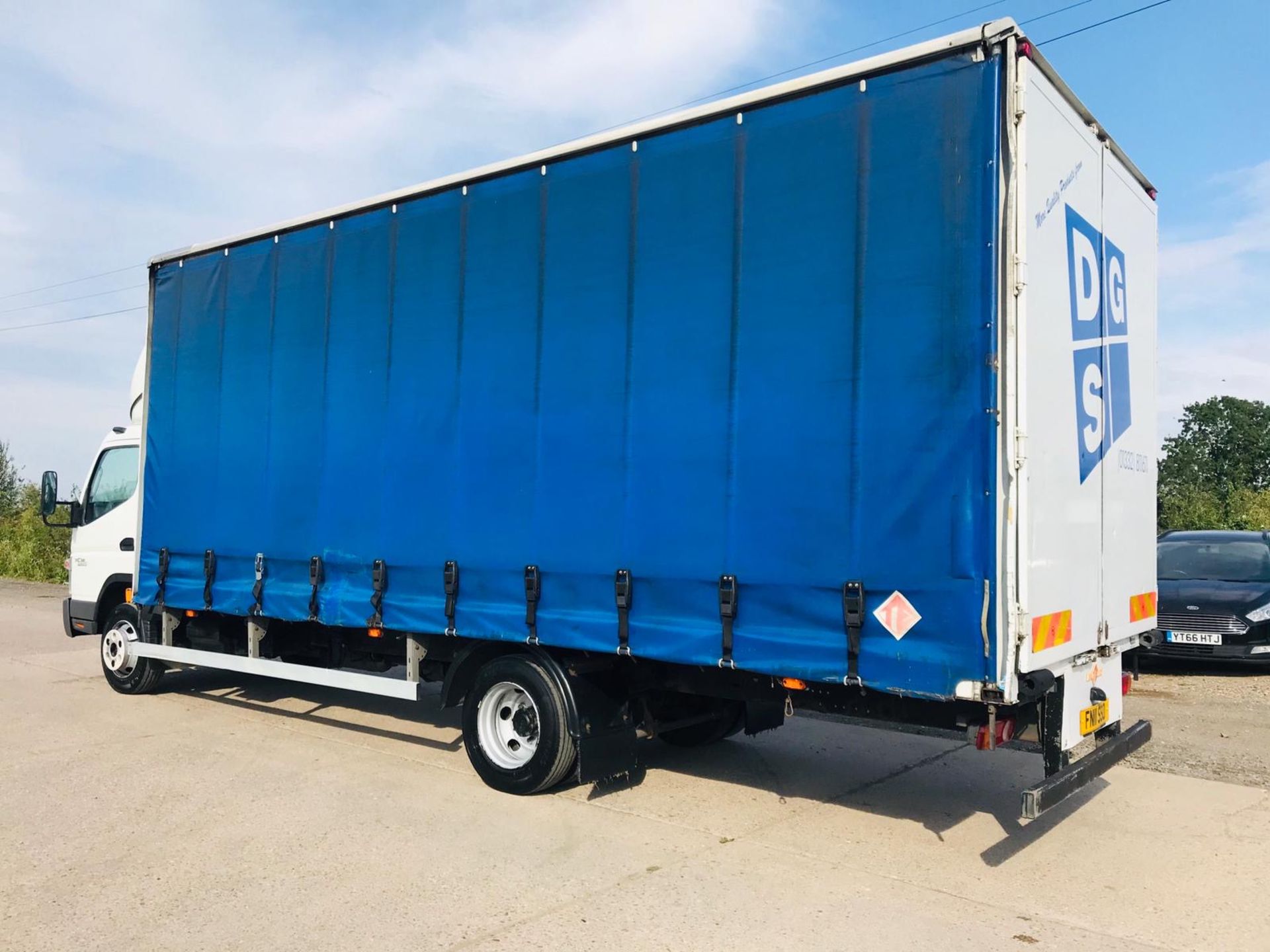 On Sale MITSUBISHI CANTER 7C18 "LWB" 22 FOOT CURTAINSIDER TRUCK - 6 SPEED MANUAL - 11 REG BARN DOORS - Image 7 of 21