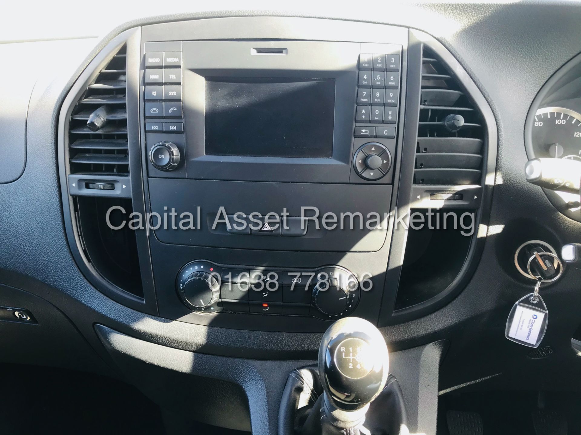 (On Sale) MERCEDES VITO 109CDI (17 REG) 1 OWNER - LOW MILEAGE WITH FSH *EURO 6 / ULEZ COMPLIANT* - Image 17 of 24