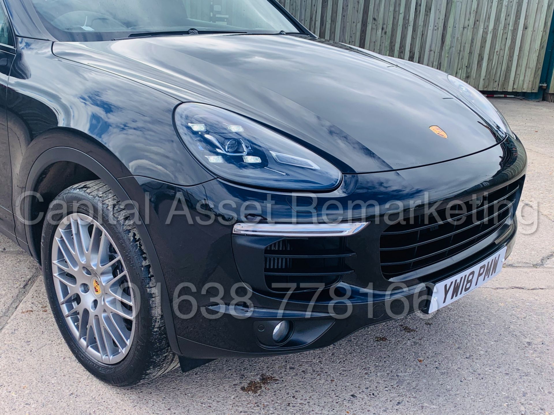 (On Sale) PORSCHE CAYENNE *SPORTS SUV* (2018) '3.0 V6 DIESEL - 262 BHP -8 SPEED AUTO' *MASSIVE SPEC* - Image 15 of 62