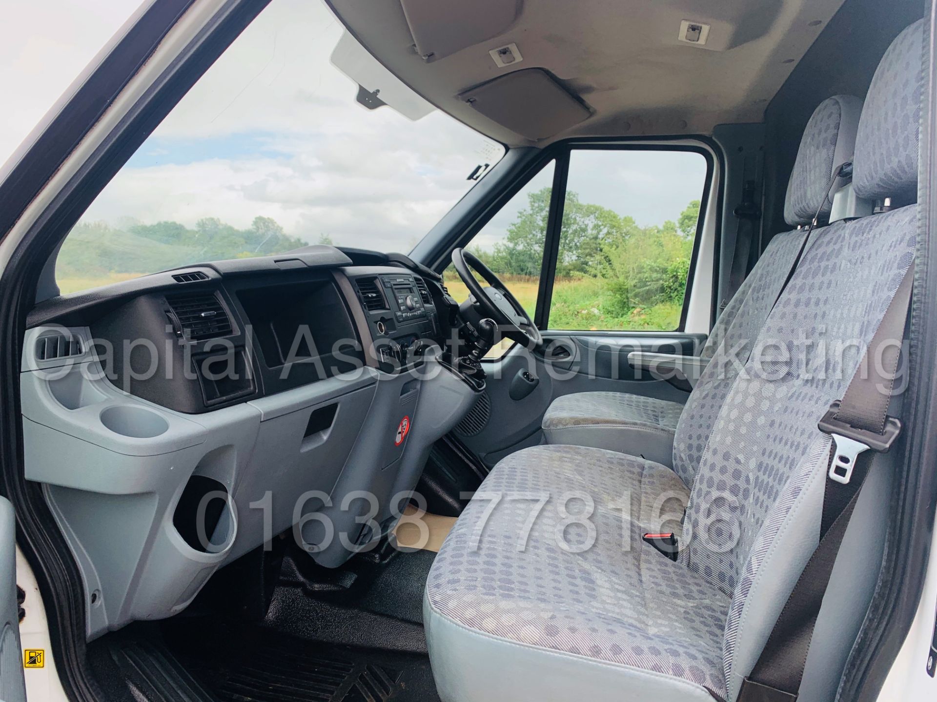 (On Sale) FORD TRANSIT 100 T280 FWD *SWB - PANEL VAN* (62 REG) '2.2 TDCI - 6 SPEED' (NO VAT) - Image 19 of 34