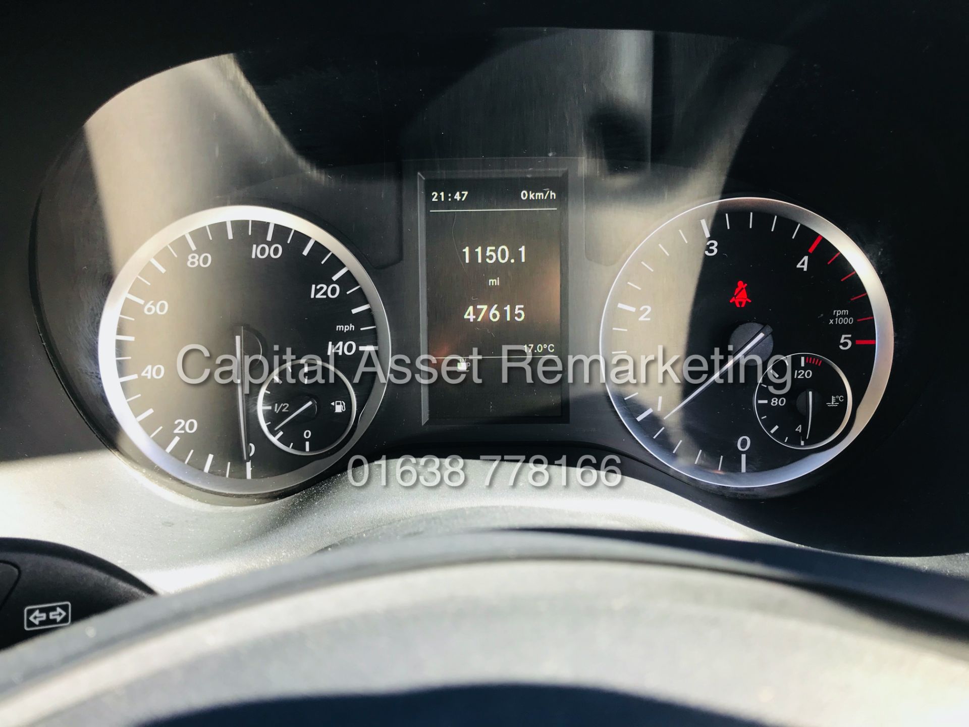 (On Sale) MERCEDES VITO 109CDI (17 REG) 1 OWNER - LOW MILEAGE WITH FSH *EURO 6 / ULEZ COMPLIANT* - Image 16 of 24