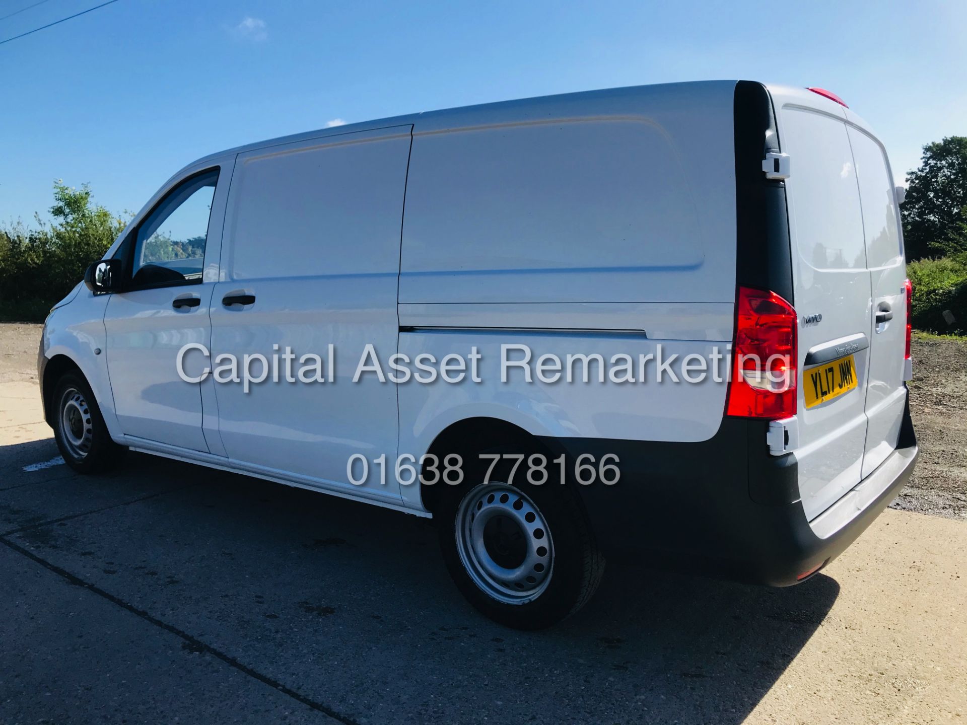 (On Sale) MERCEDES VITO 109CDI (17 REG) 1 OWNER - LOW MILEAGE WITH FSH *EURO 6 / ULEZ COMPLIANT* - Image 9 of 24