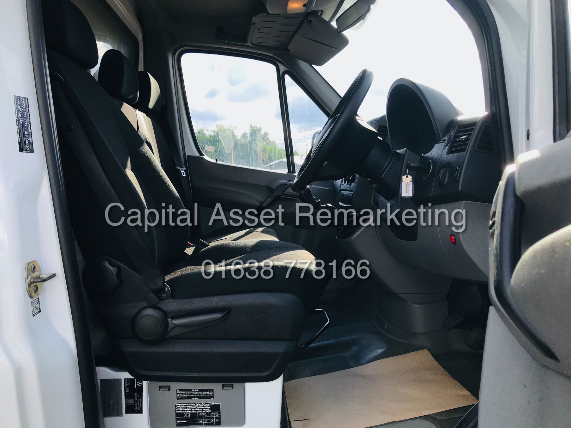 (ON SALE) MERCEDES SPRINTER 314CDI (2018 YEAR) 14FT LUTON TAIL-LIFT *1 OWNER FSH* EURO6 / ULEZ - Image 17 of 25