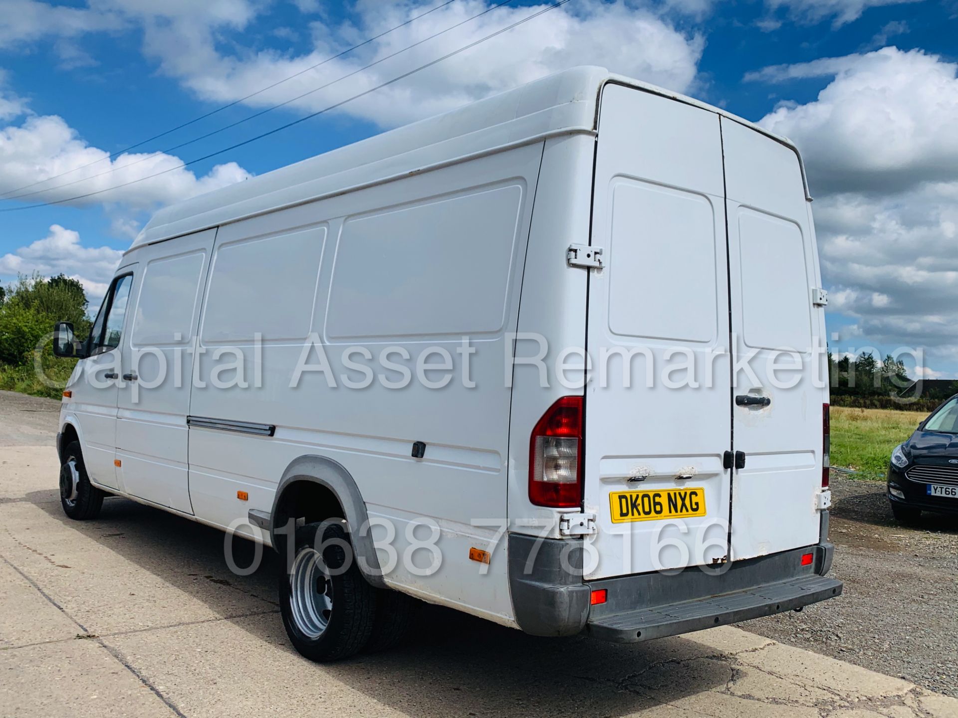 On Sale MERCEDES-BENZ SPRINTER 411 CDI *LWB HI-ROOF* (2006) '110 BHP - 5 SPEED' *TWIN AXLE* (NO VAT) - Image 10 of 25